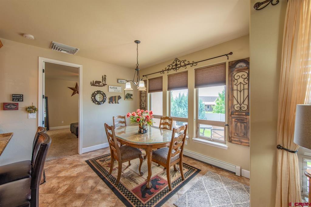 Montrose, Colorado, 81401, United States, 3 Bedrooms Bedrooms, ,2 BathroomsBathrooms,Residential,For Sale,1977098