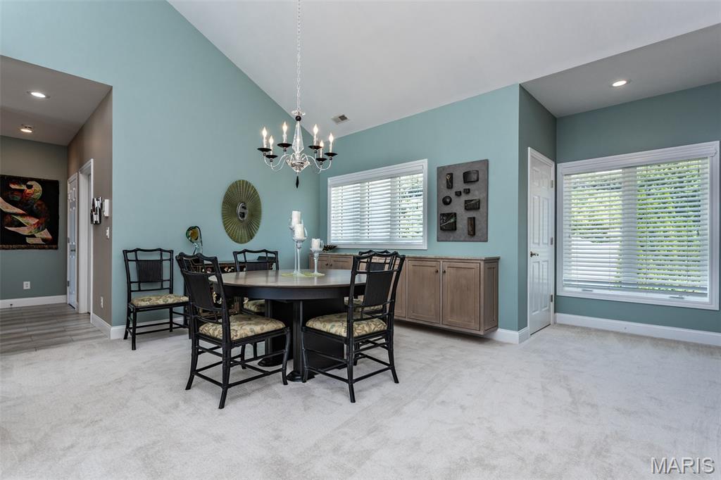 Grafton, Illinois, 62037, United States, 2 Bedrooms Bedrooms, ,2 BathroomsBathrooms,Residential,For Sale,1907573