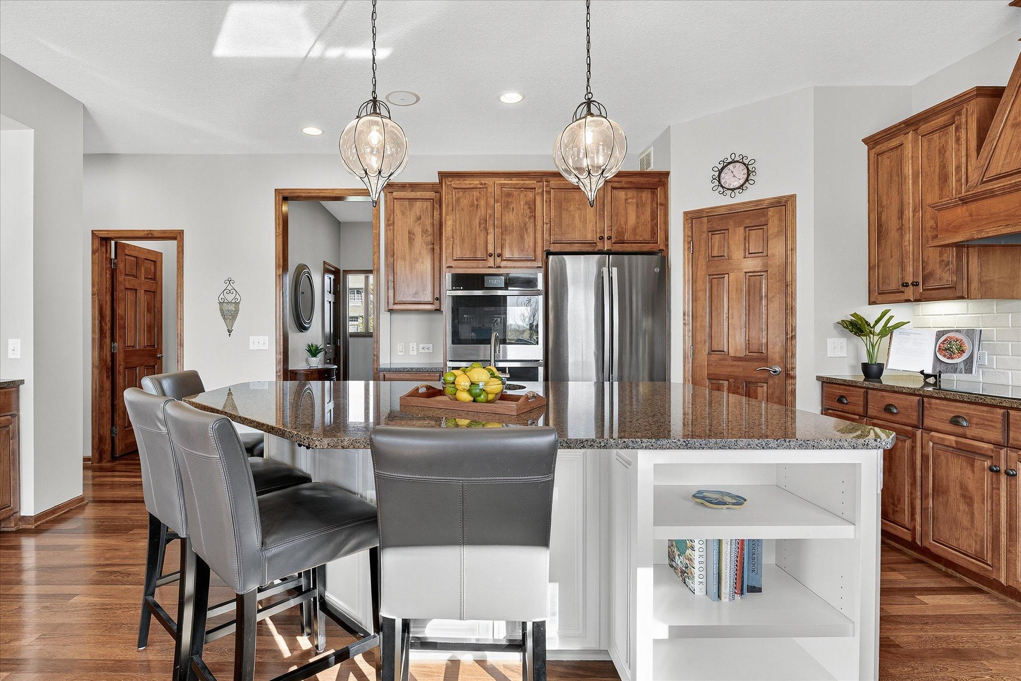 Medina, Minnesota, 55340, United States, 5 Bedrooms Bedrooms, ,3 BathroomsBathrooms,Residential,For Sale,1989034