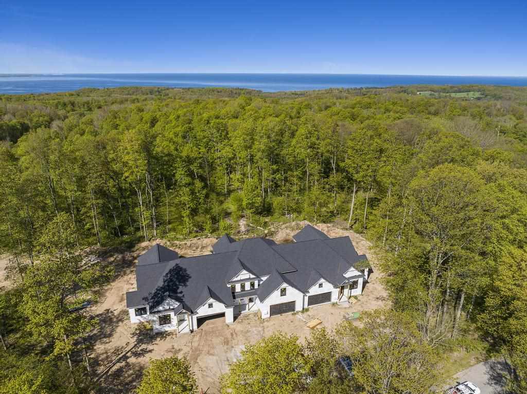 Harbor Springs, Michigan, 49740, United States, 3 Bedrooms Bedrooms, ,2 BathroomsBathrooms,Residential,For Sale,1818428