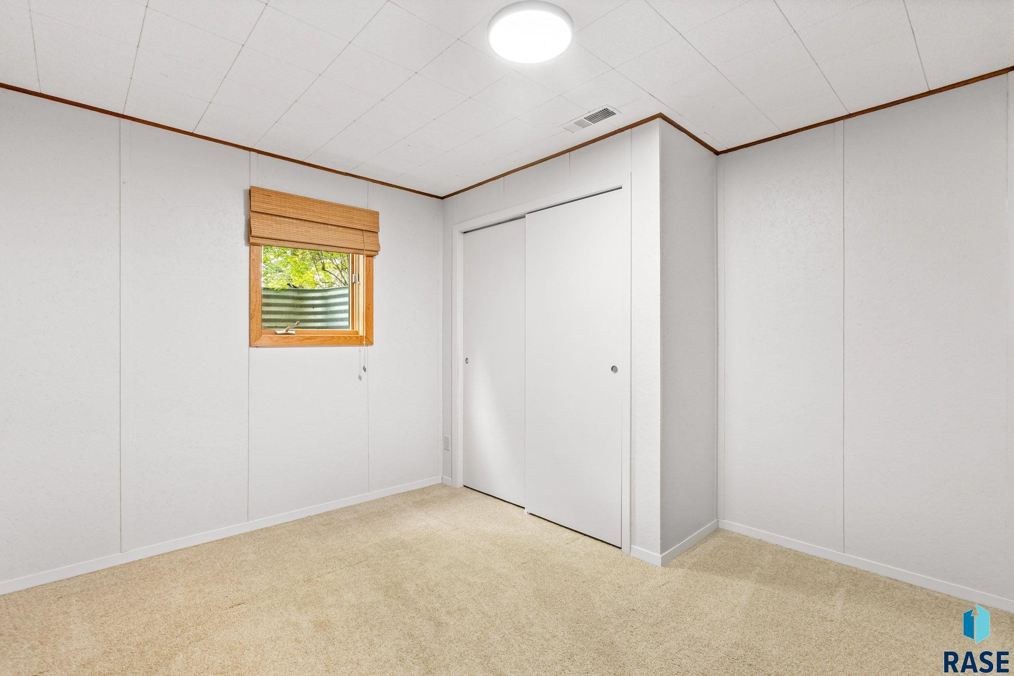 Harrisburg, South Dakota, 57032, United States, 5 Bedrooms Bedrooms, ,1 BathroomBathrooms,Residential,For Sale,1917762