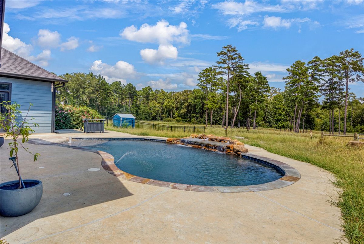 Long Branch, Texas, 75669, United States, 4 Bedrooms Bedrooms, ,4 BathroomsBathrooms,Residential,For Sale,1908688