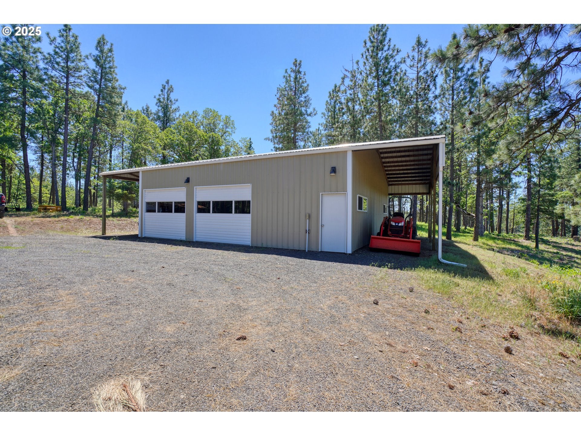 Goldendale, Washington, 98620, United States, 2 Bedrooms Bedrooms, ,2 BathroomsBathrooms,Residential,For Sale,1906644