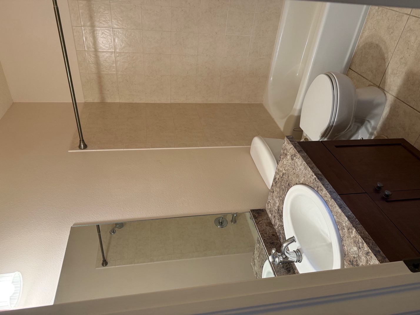 Tampa, Florida, 33606, United States, 2 Bedrooms Bedrooms, ,3 BathroomsBathrooms,Residential,For Sale,2015319