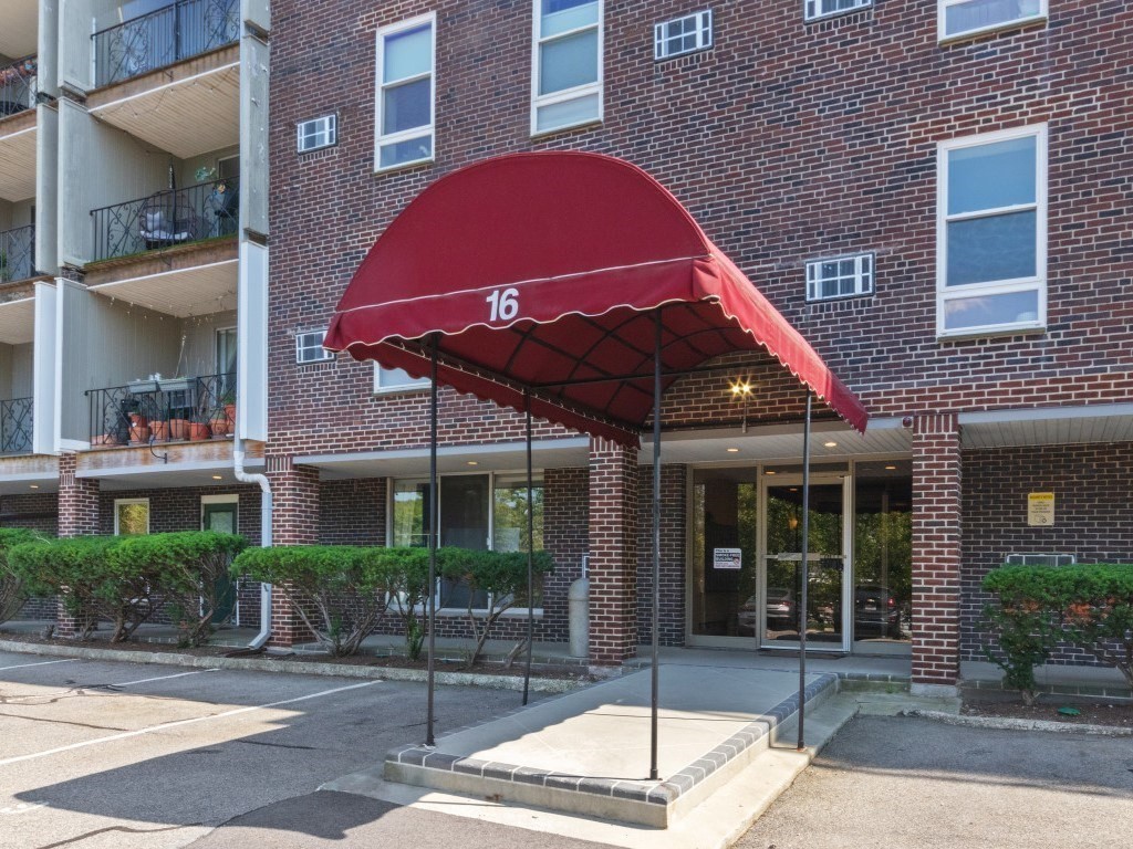 Brookline, Massachusetts, 02445, United States, 1 Bedroom Bedrooms, ,1 BathroomBathrooms,Residential,For Sale,1934572
