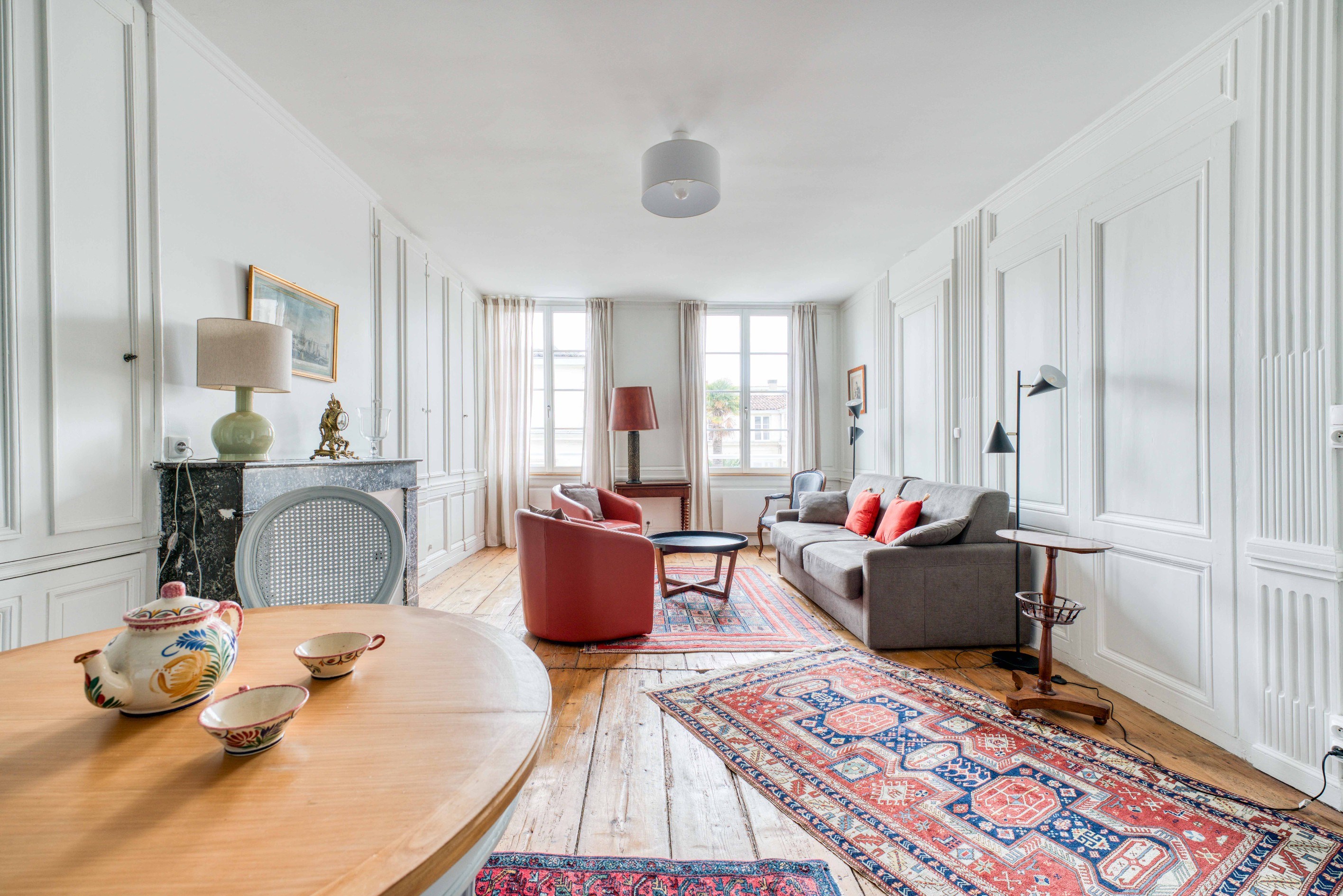  Charming Renovated Apartment with Period Features – City Center - 物件實景