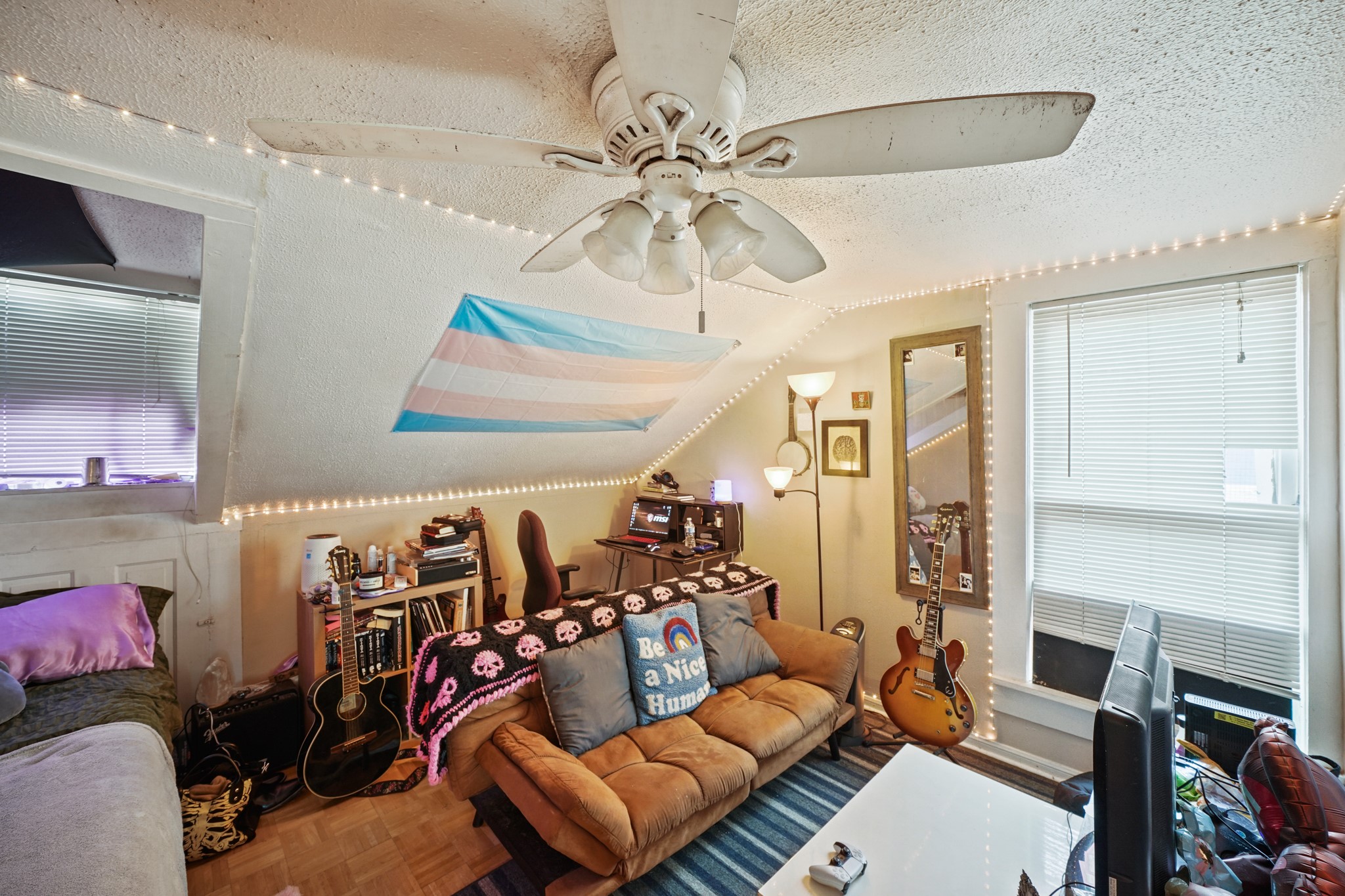 Houston, Texas, 77008, United States, 2 Bedrooms Bedrooms, ,1 BathroomBathrooms,Residential,For Sale,1868340