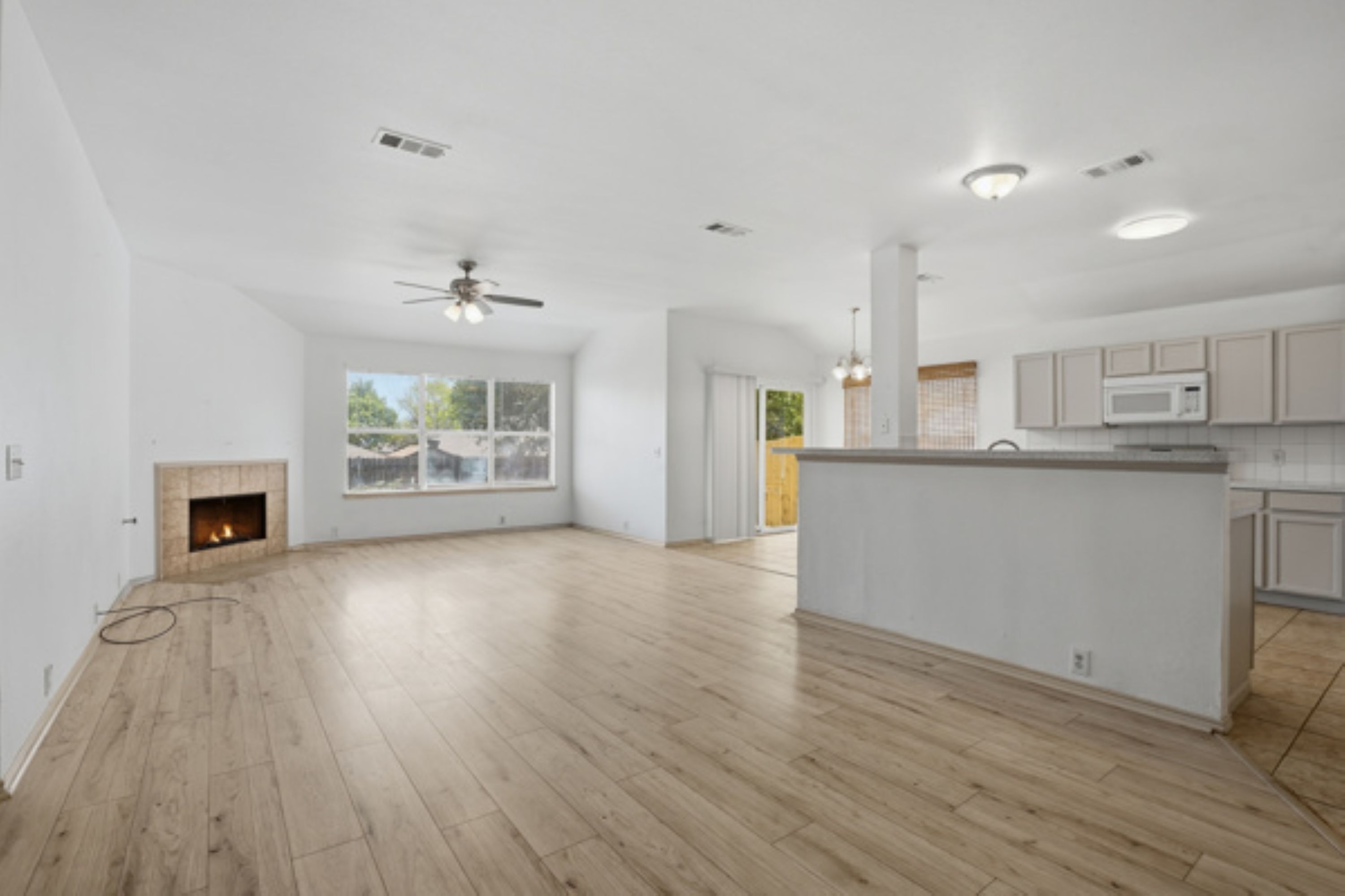  8424 Horse Whisper Lane, Fort Worth, TX, 76131 - 物件實景