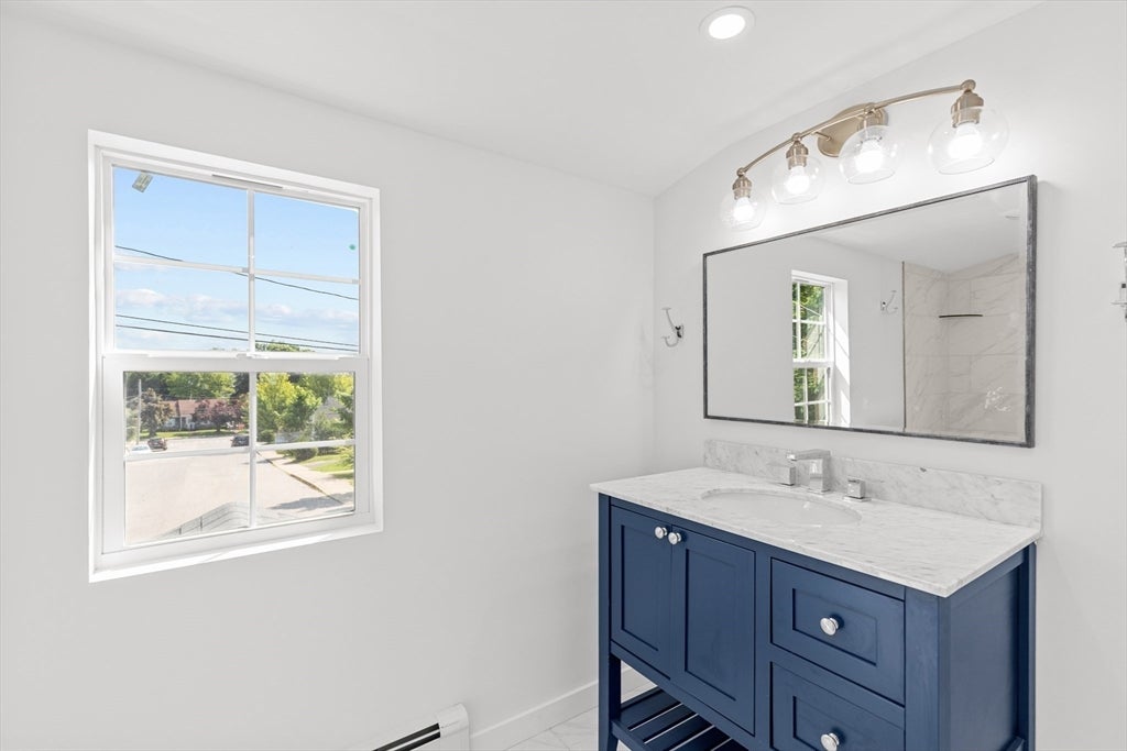 Plymouth, Massachusetts, 02360, United States, 4 Bedrooms Bedrooms, ,4 BathroomsBathrooms,Residential,For Sale,1981887