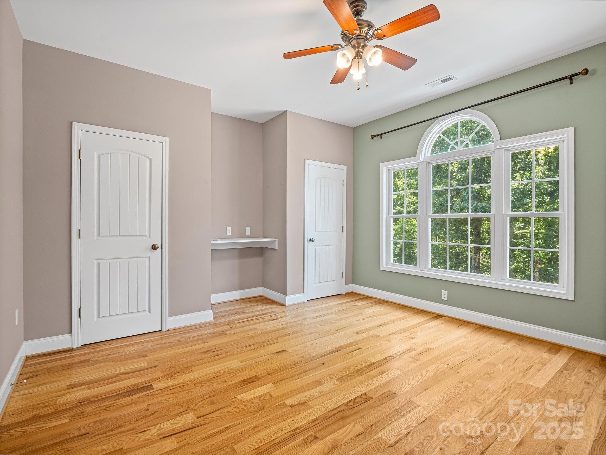 Lincolnton, North Carolina, 28092, United States, 4 Bedrooms Bedrooms, ,4 BathroomsBathrooms,Residential,For Sale,1864704