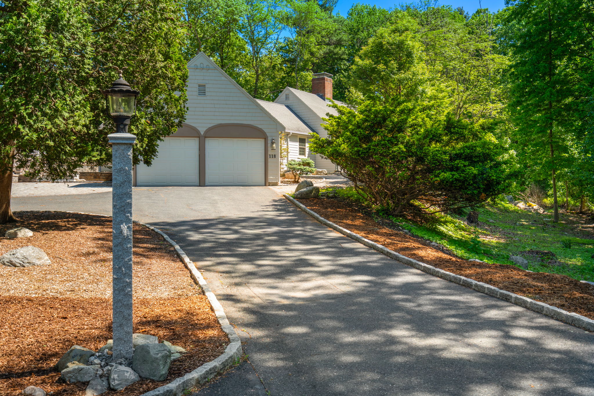  118 Newton Street, Weston, MA, 02493 - 物件實景