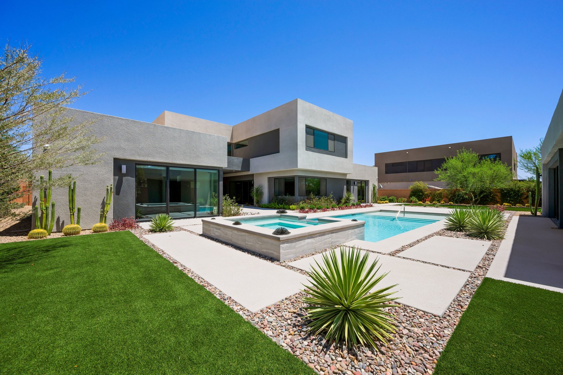  Private Contemporary Masterpiece in Las Vegas