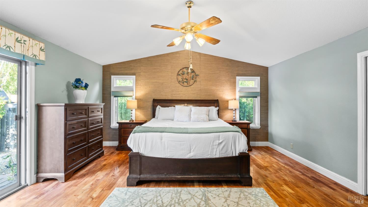 Vacaville, California, 95688, United States, 4 Bedrooms Bedrooms, ,2 BathroomsBathrooms,Residential,For Sale,1857826