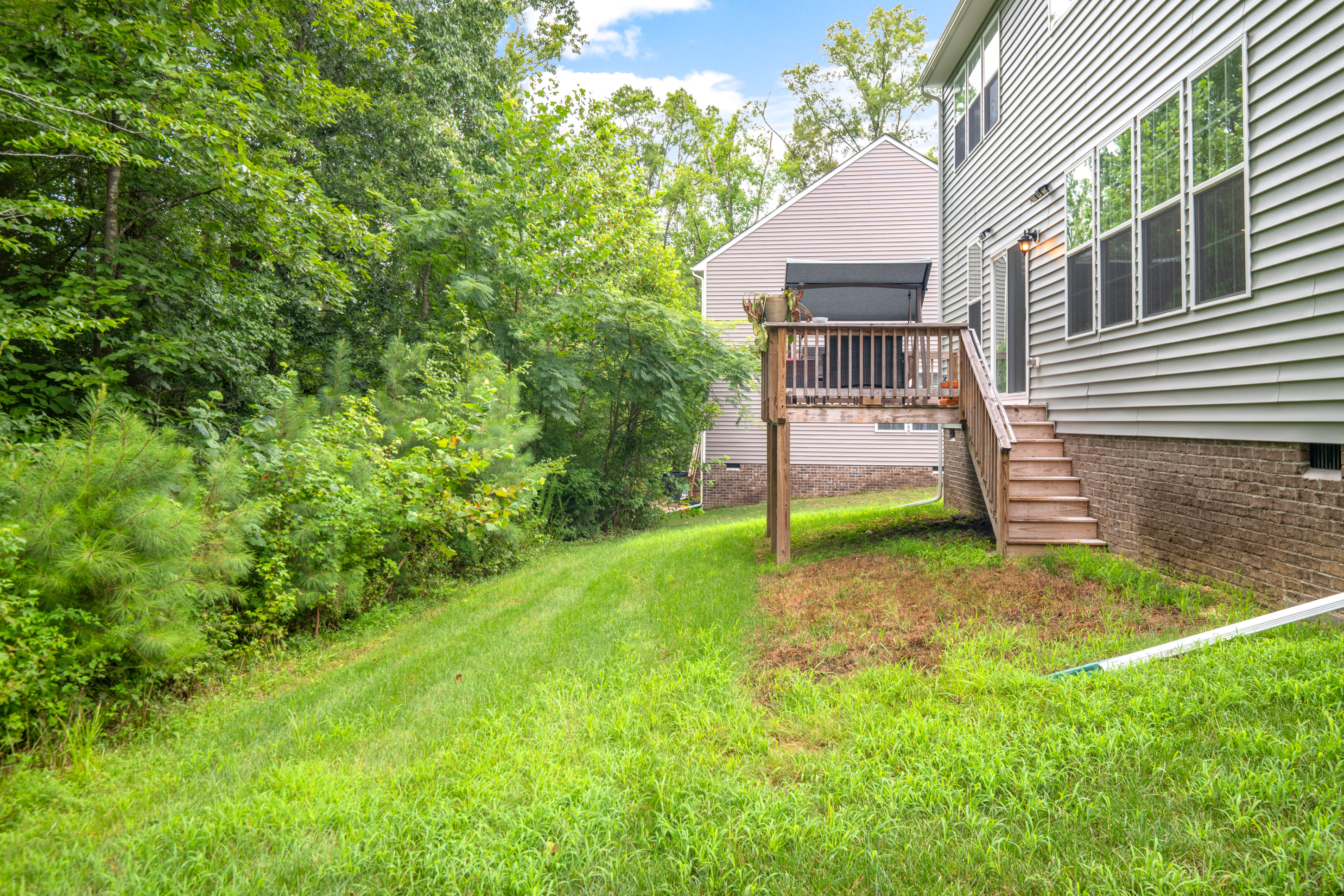 Moseley, Virginia, 23120, United States, 5 Bedrooms Bedrooms, ,3 BathroomsBathrooms,Residential,For Sale,1915307