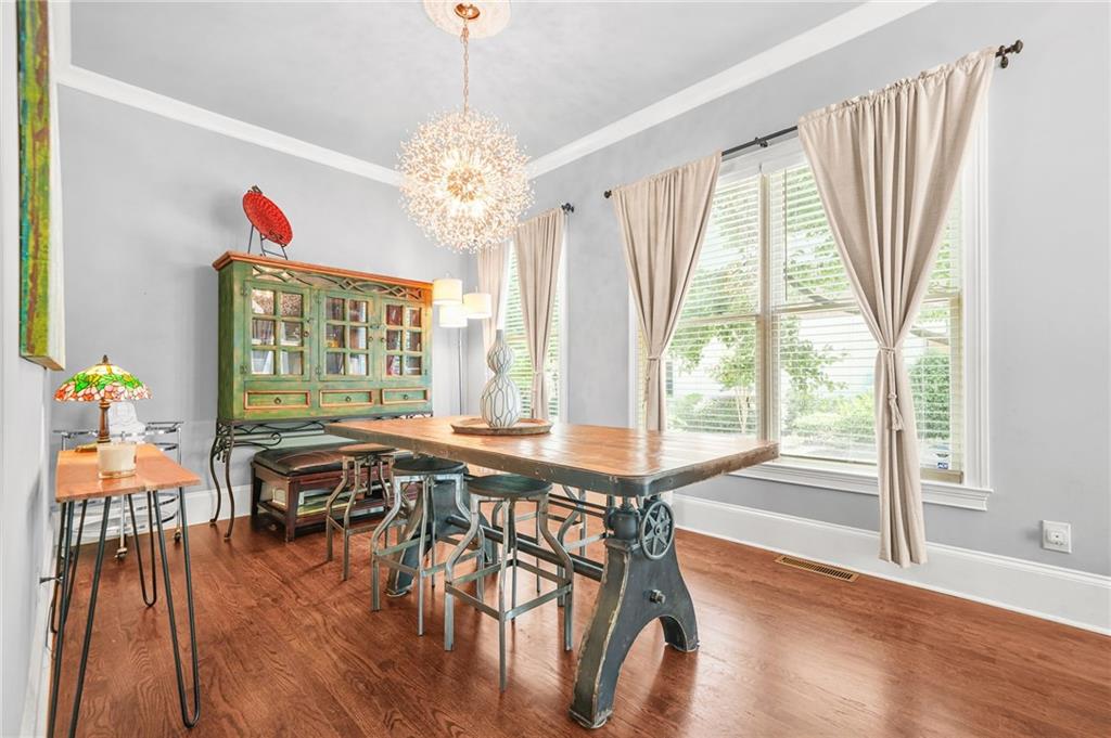 Atlanta, Georgia, 30363, United States, 3 Bedrooms Bedrooms, ,4 BathroomsBathrooms,Residential,For Sale,1896022