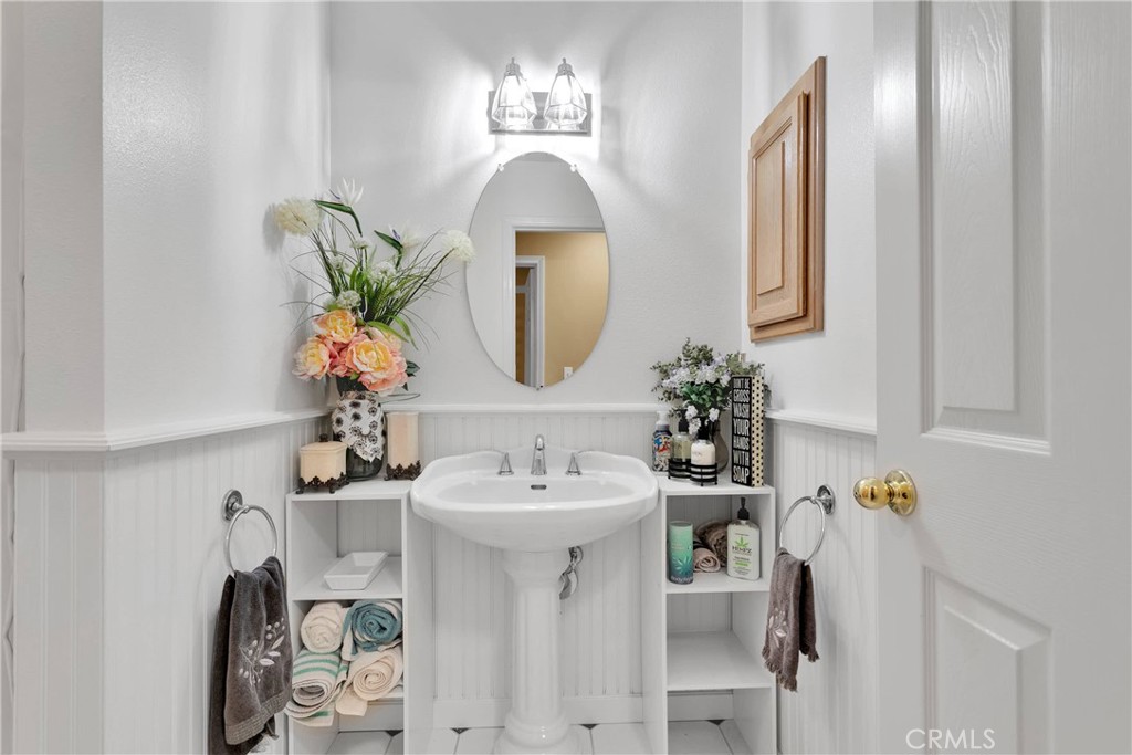 Pinon Hills, California, 92372, United States, 3 Bedrooms Bedrooms, ,2 BathroomsBathrooms,Residential,For Sale,2010420