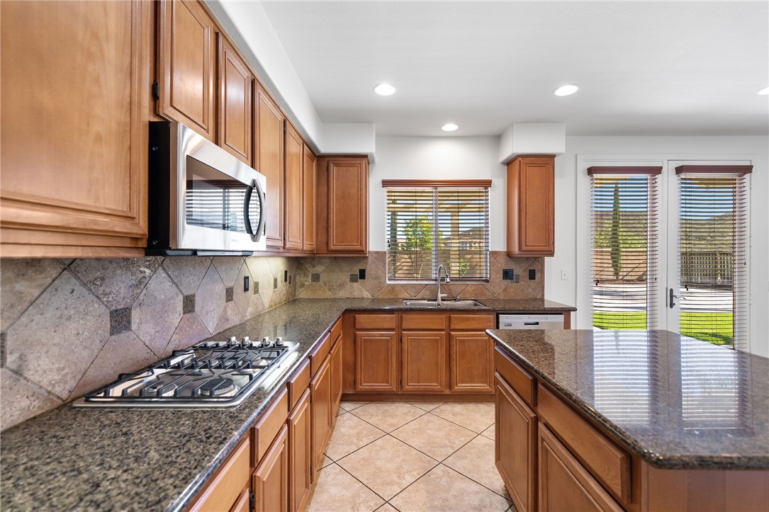 Murrieta, California, 92562, United States, 5 Bedrooms Bedrooms, ,3 BathroomsBathrooms,Residential,For Sale,1983032