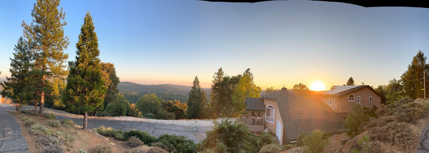 Grass Valley, California, 95945, United States, 3 Bedrooms Bedrooms, ,2 BathroomsBathrooms,Residential,For Sale,1917189