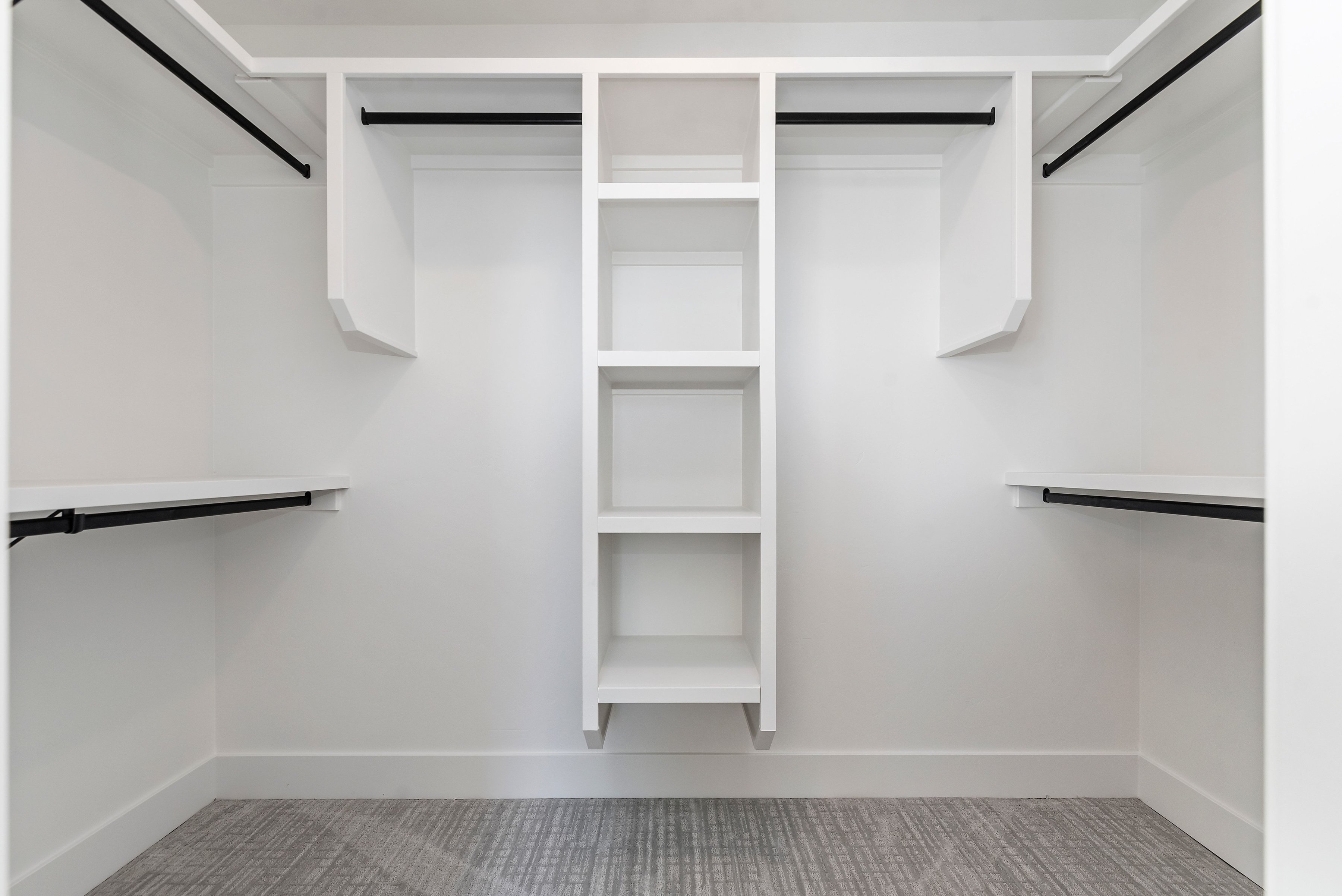  Coveted End Unit  The Best of Townhome Living - 物件實景