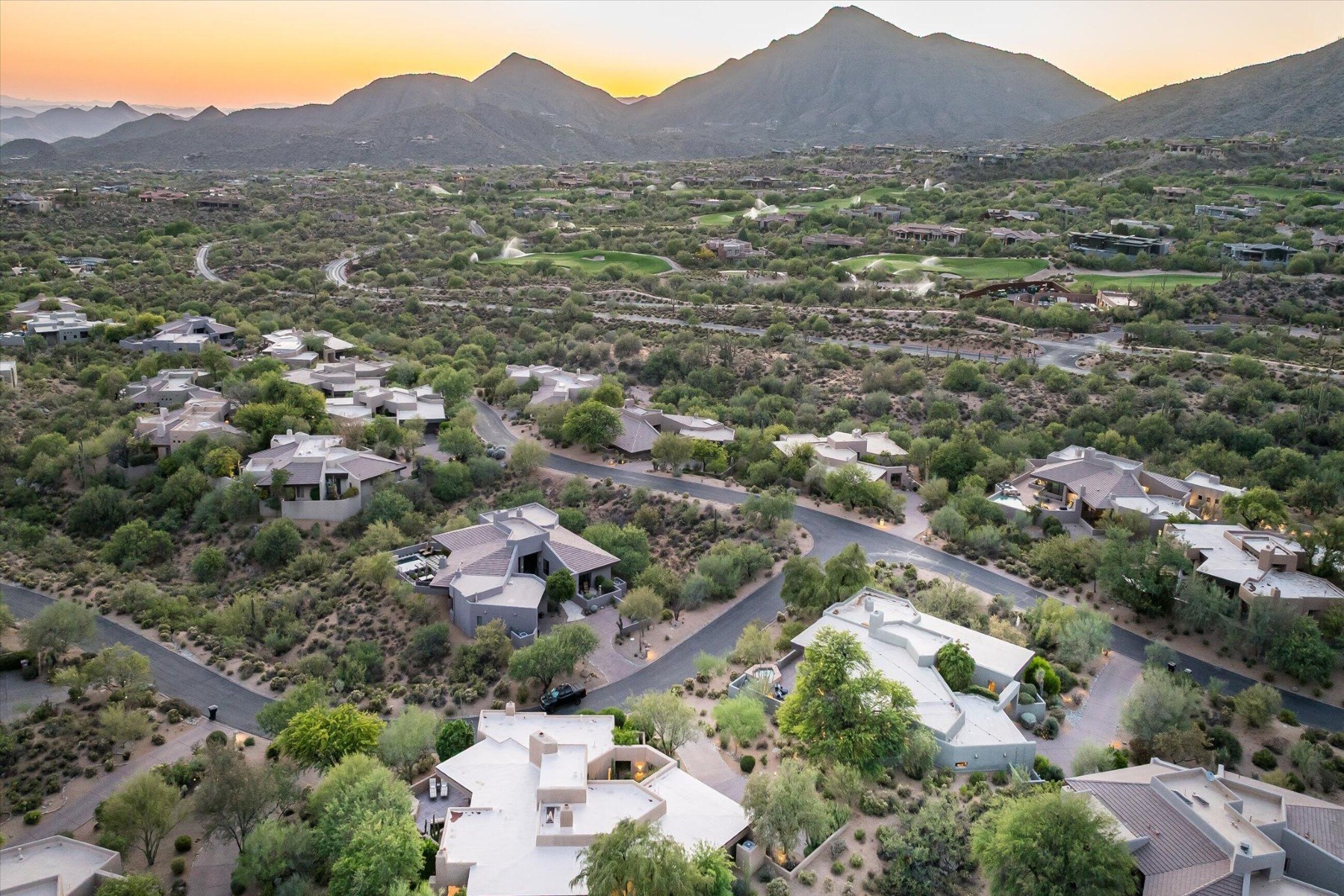  10615 E Honey Mesquite Dr  Scottsdale, AZ - 物件實景