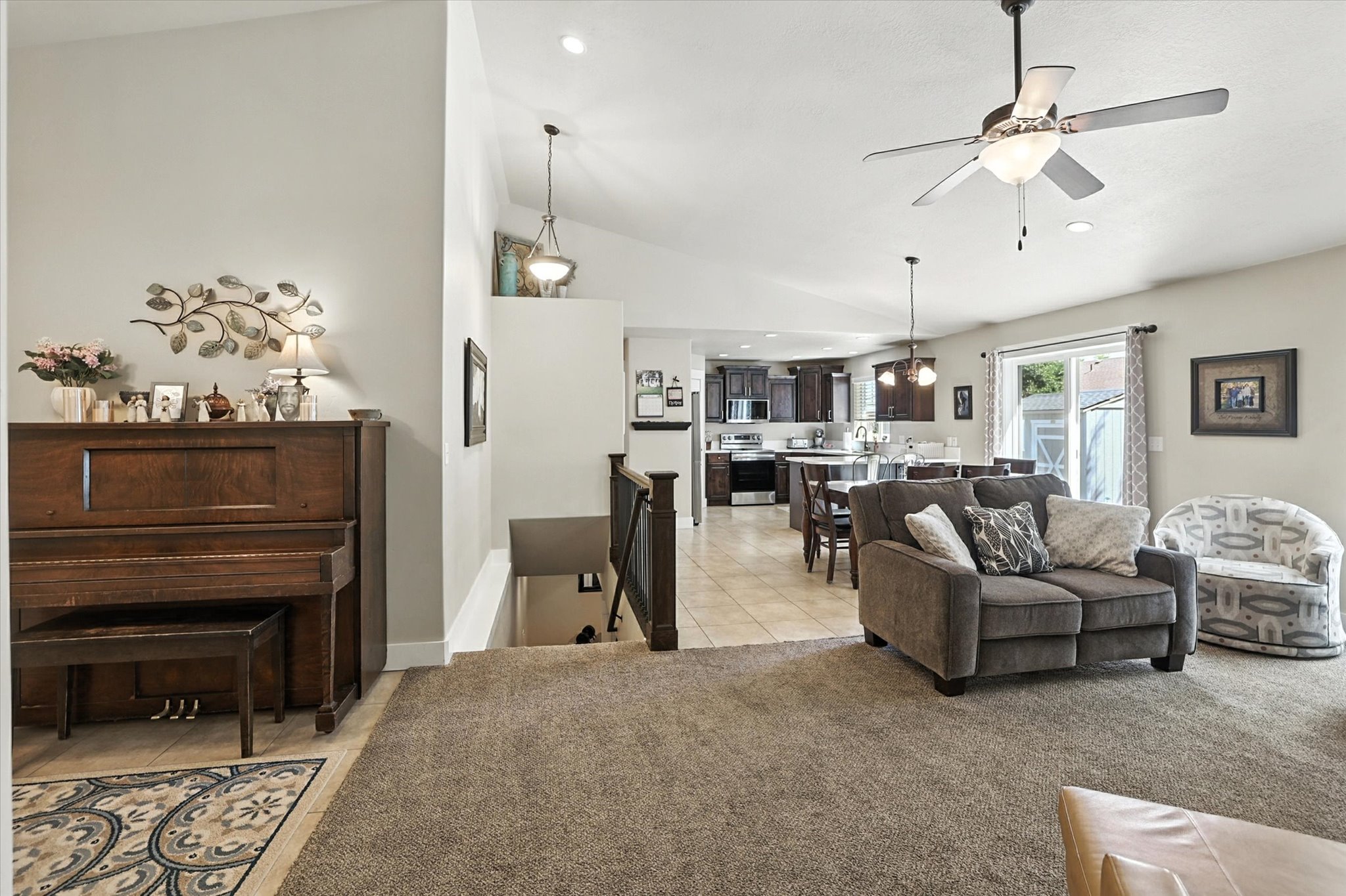Perry, Utah, 84302, United States, 6 Bedrooms Bedrooms, ,3 BathroomsBathrooms,Residential,For Sale,1903790