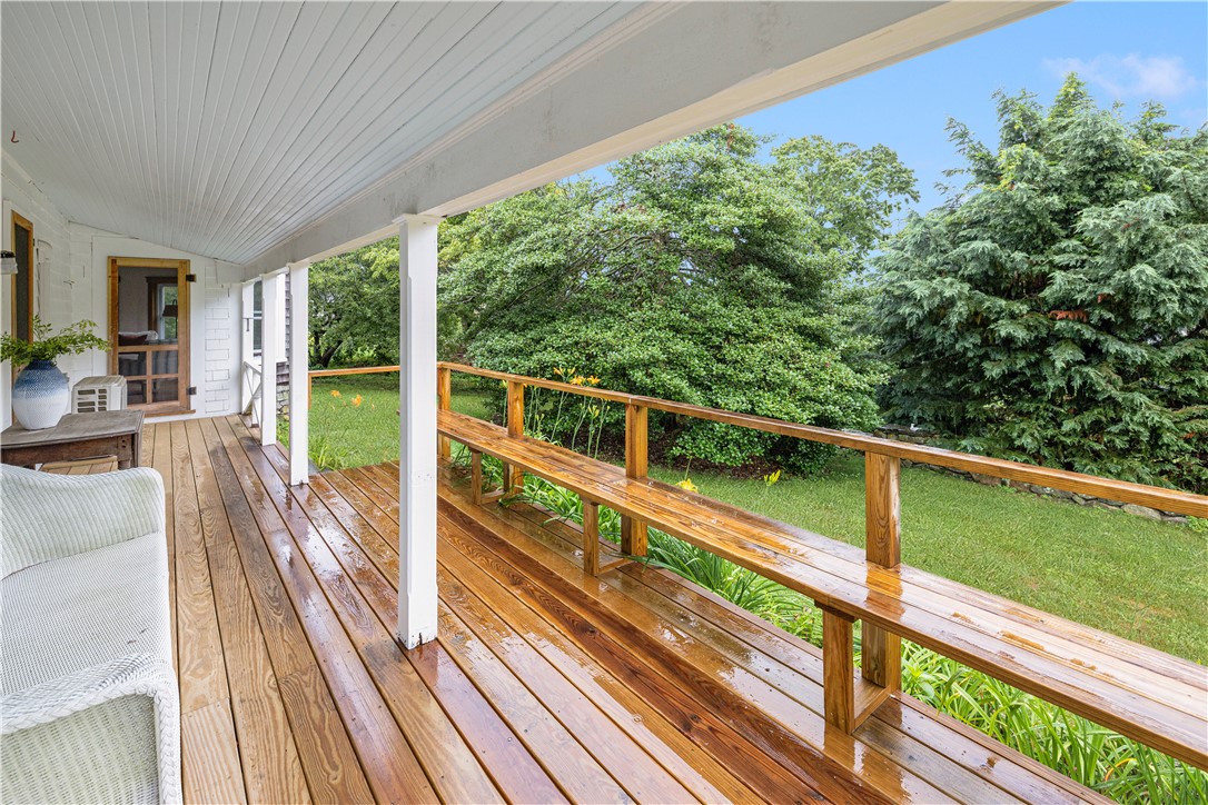 North Kingstown, Rhode Island, 02874, United States, 3 Bedrooms Bedrooms, ,2 BathroomsBathrooms,Residential,For Sale,1895355