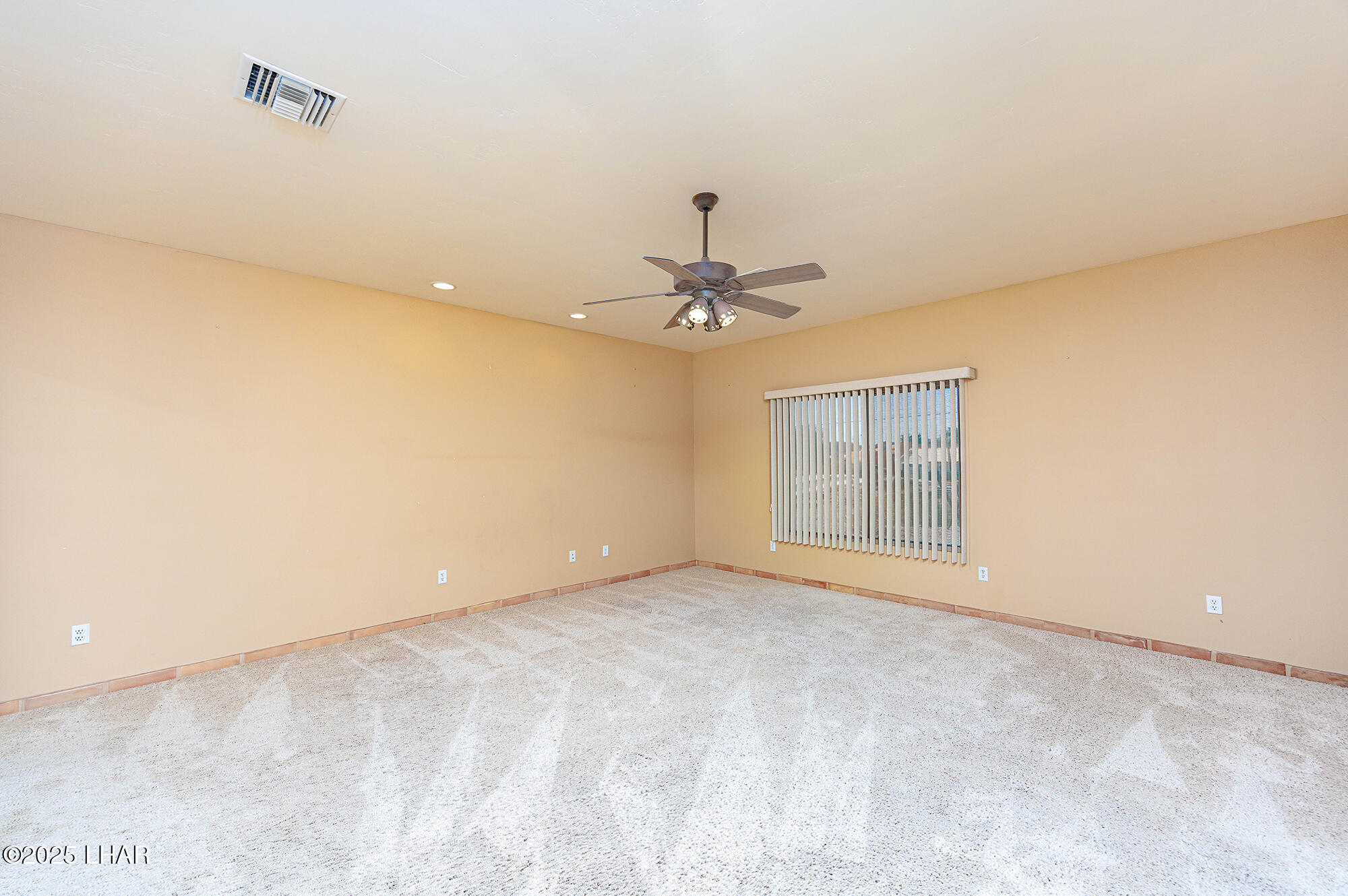 Lake Havasu City, Arizona, 86406, United States, 5 Bedrooms Bedrooms, ,3 BathroomsBathrooms,Residential,For Sale,1996890