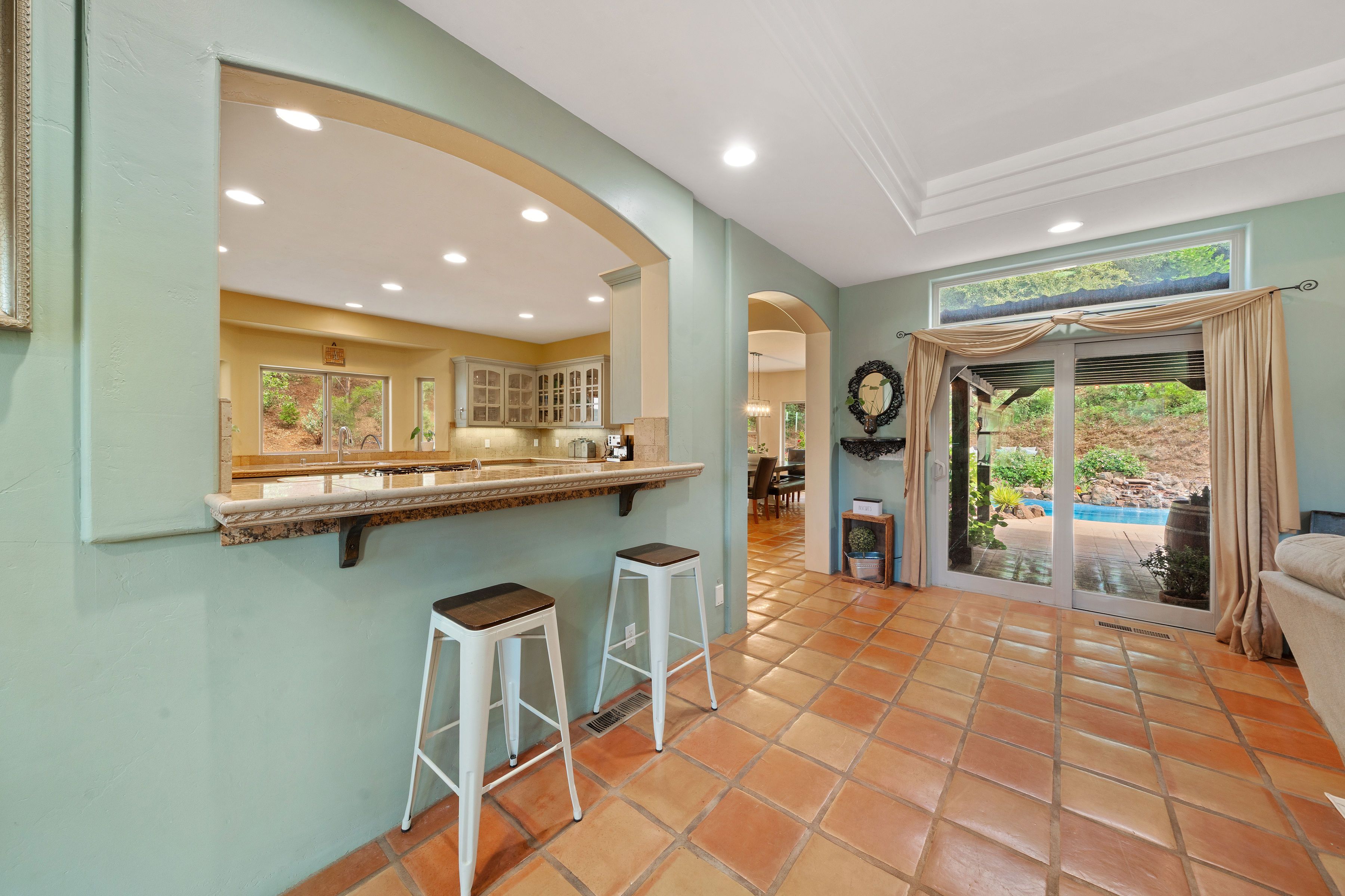  Mediterranean-Inspired Estate on 1.67 Acres  Private Oasis in Jackson - 物件實景