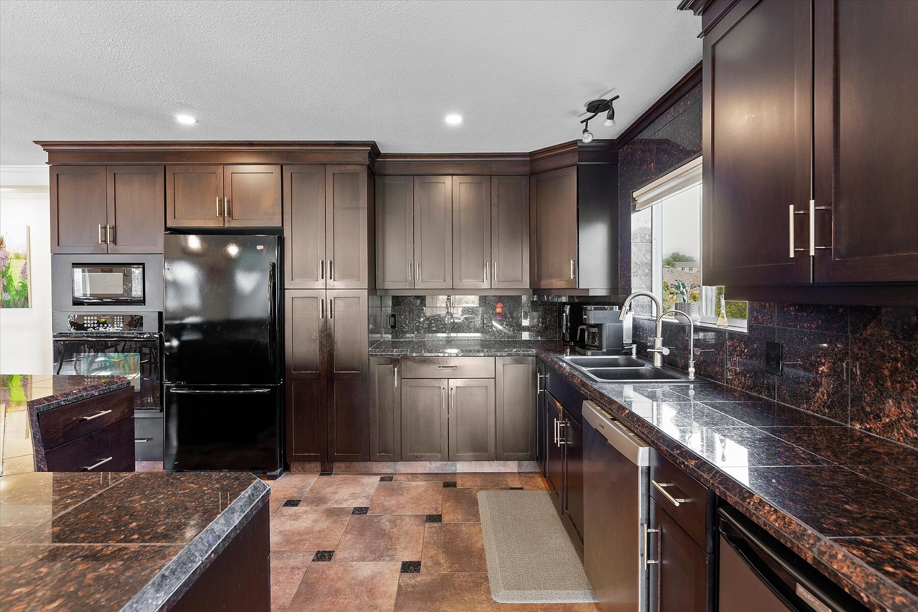  Flexible Okanagan Living - 物件實景