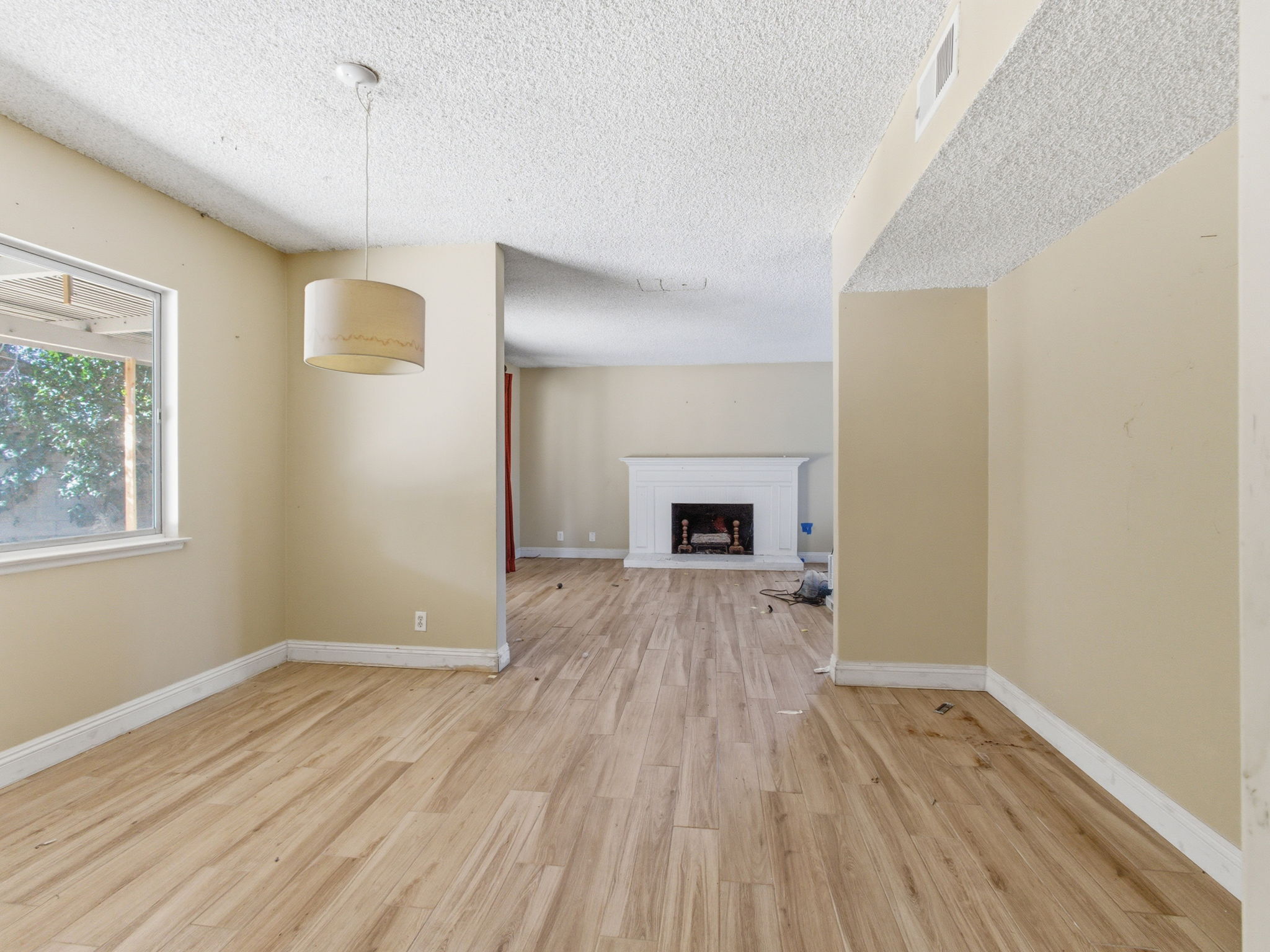  349 Somerset Cir - 物件實景