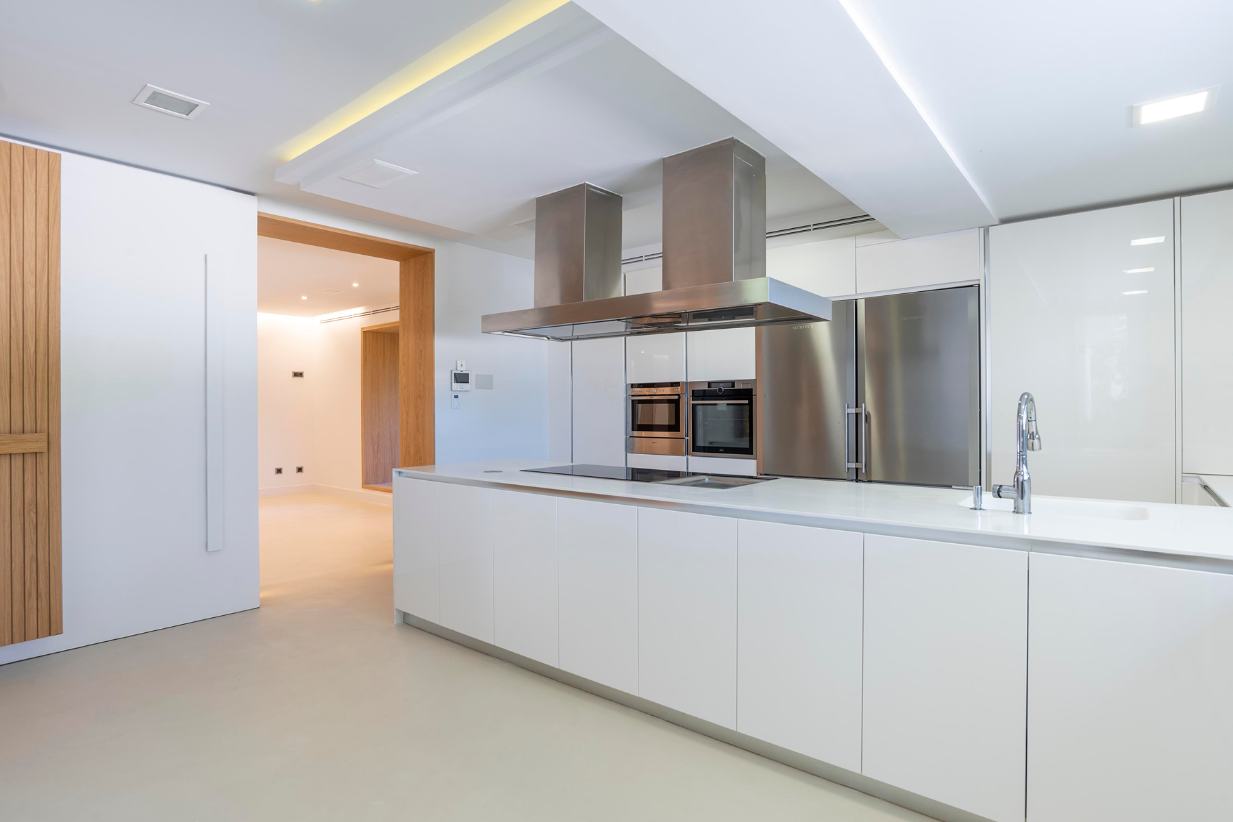  Contemporary villa with exceptional privacy in La Moraleja - 物件實景