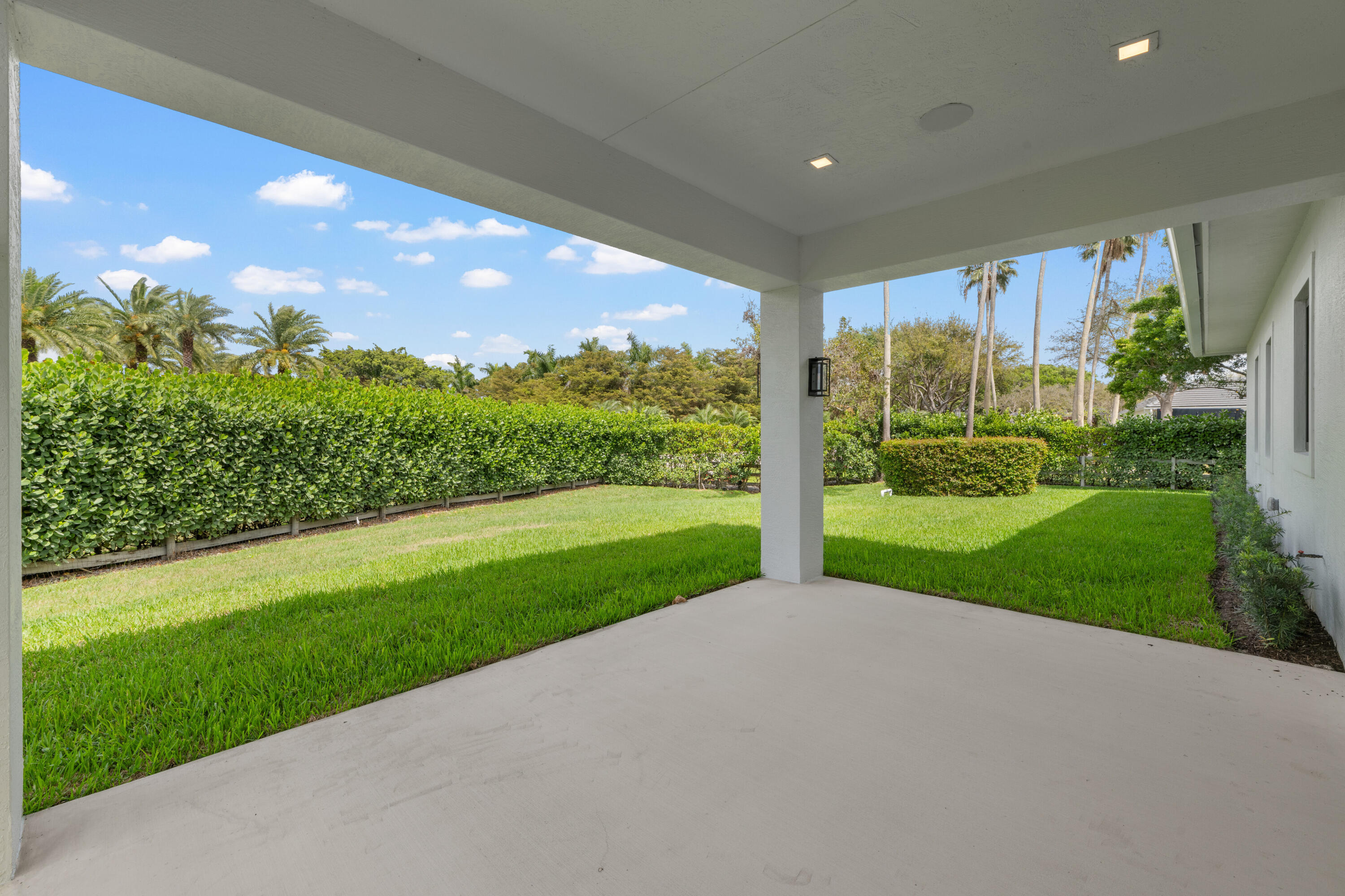  3585 Aiken Court - 物件實景