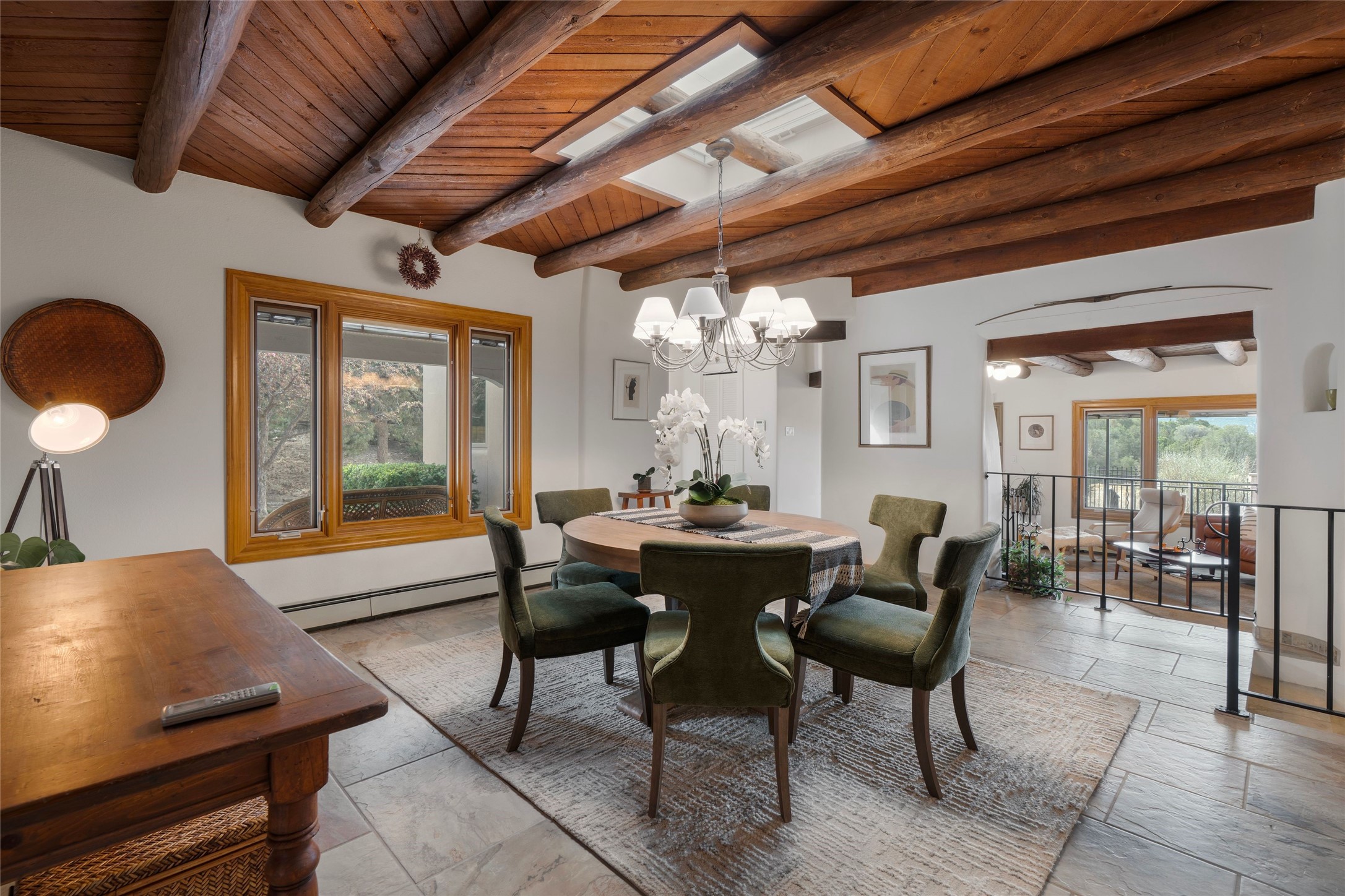  1396 Hyde Park - 物件實景