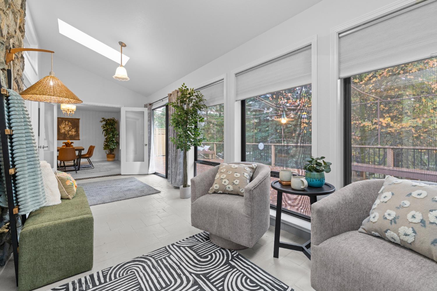 Grass Valley, California, 95949, United States, 3 Bedrooms Bedrooms, ,3 BathroomsBathrooms,Residential,For Sale,1992571