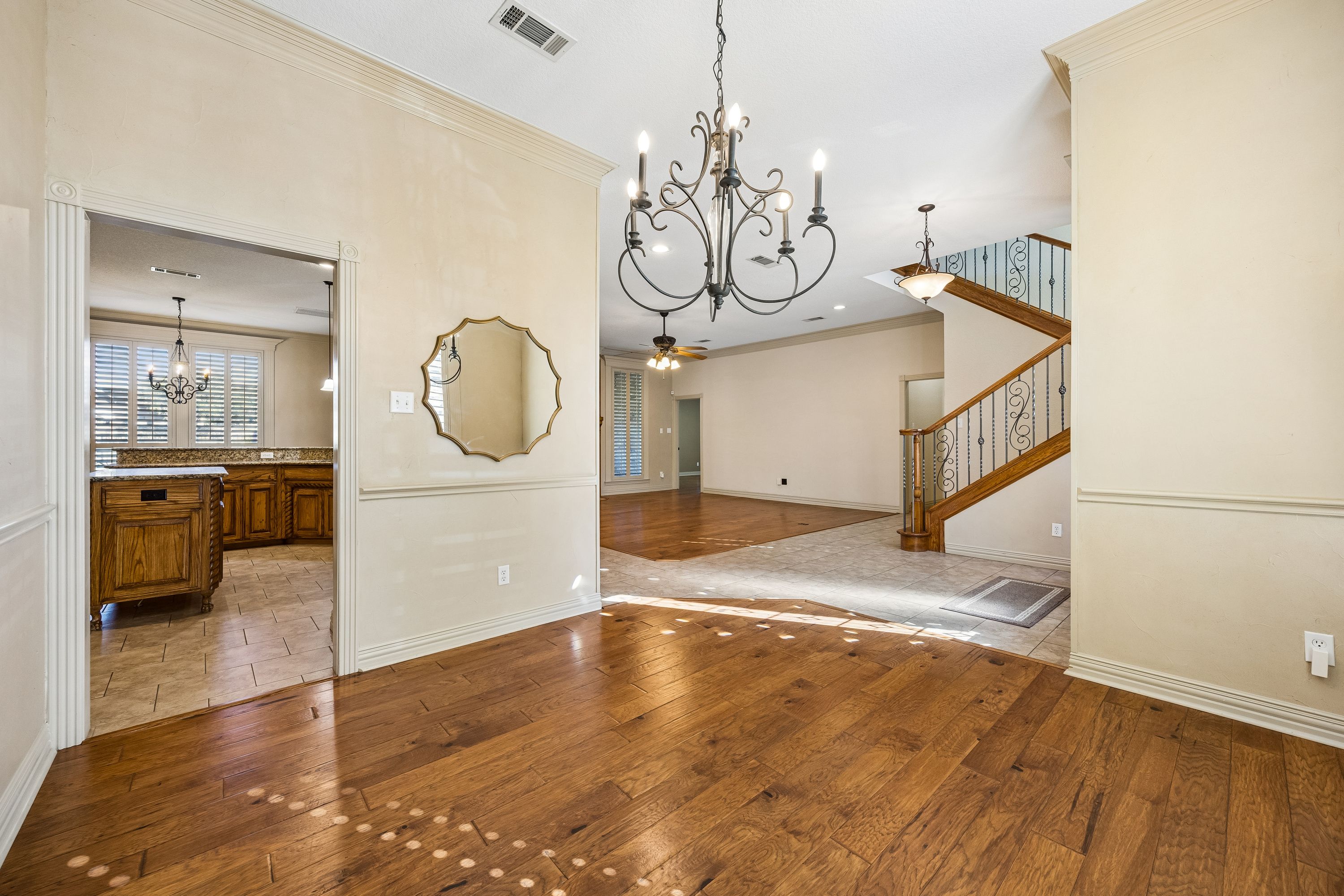  837 Thomas Crossing Drive, Fort Worth, TX, 76028 - 物件實景
