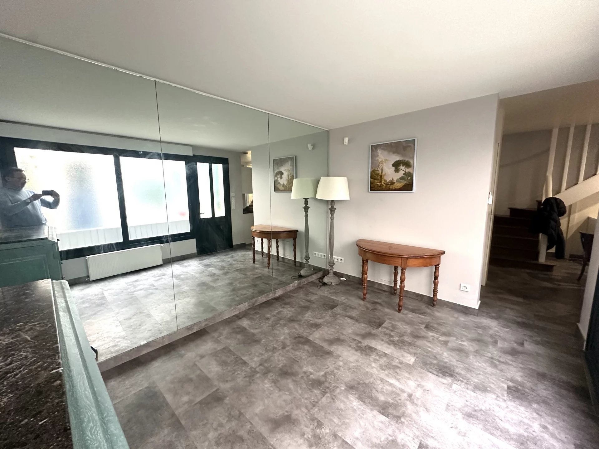 Le Vésinet, Île-de-France, 78110, FR, 2 Bedrooms Bedrooms, ,3 BathroomsBathrooms,Residential,For Sale,1994805