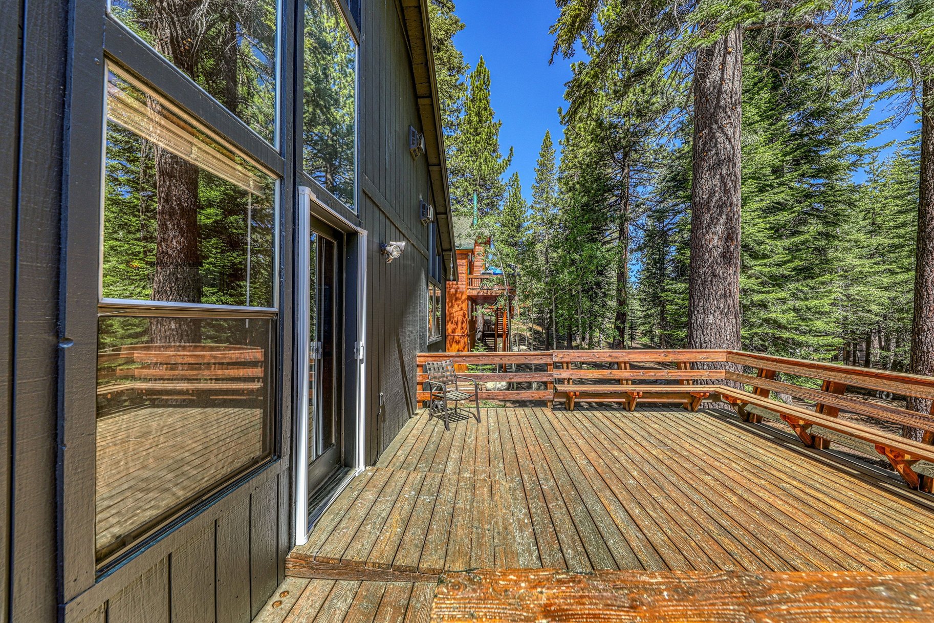  DESIRABLE TAHOE DONNER LOCATION - 物件實景