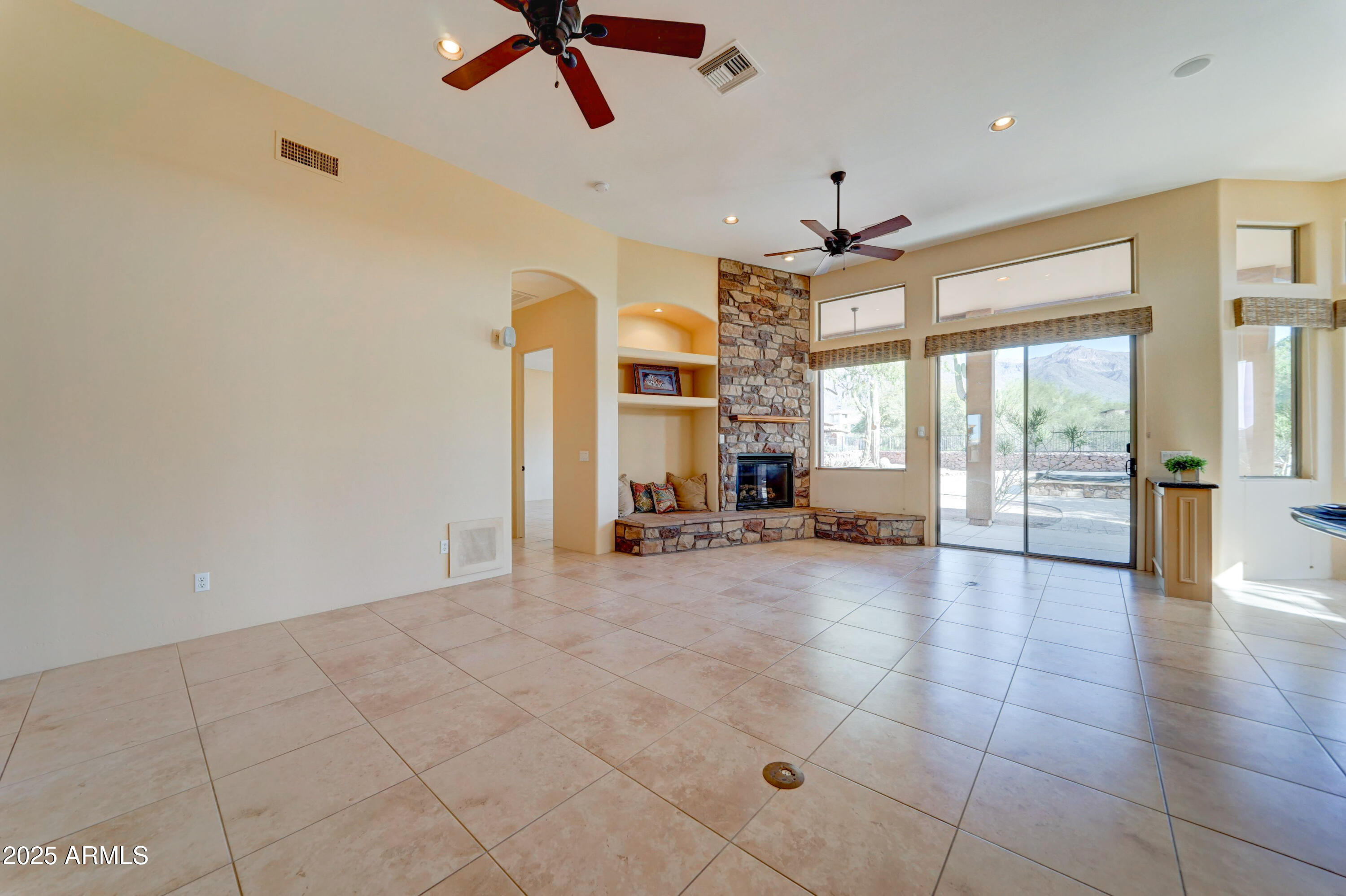 Gold Canyon, Arizona, 85119, United States, 3 Bedrooms Bedrooms, ,2 BathroomsBathrooms,Residential,For Sale,1992820