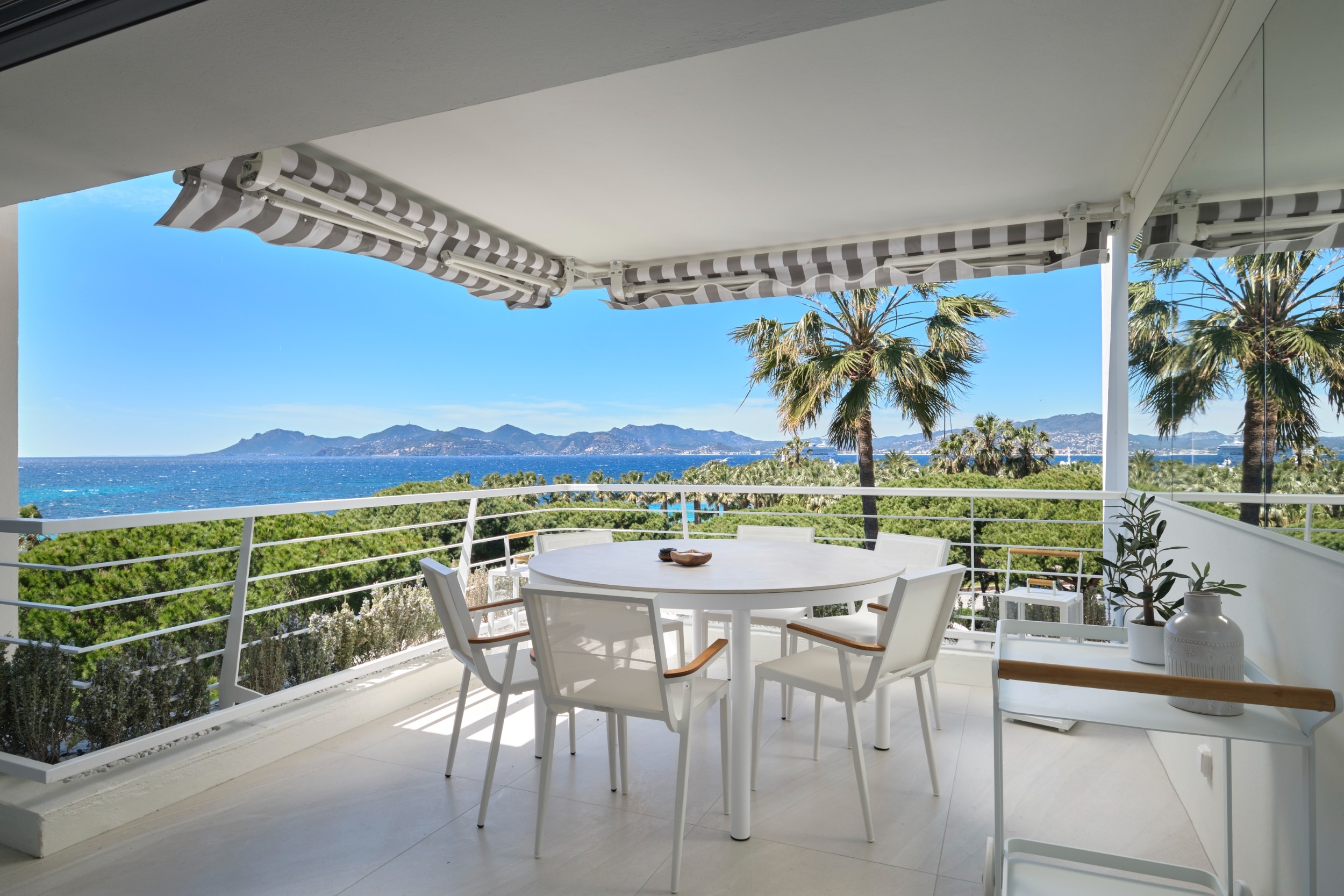  Cannes Croisette: cross-ventilated apartment with terrace and garage - 物件實景
