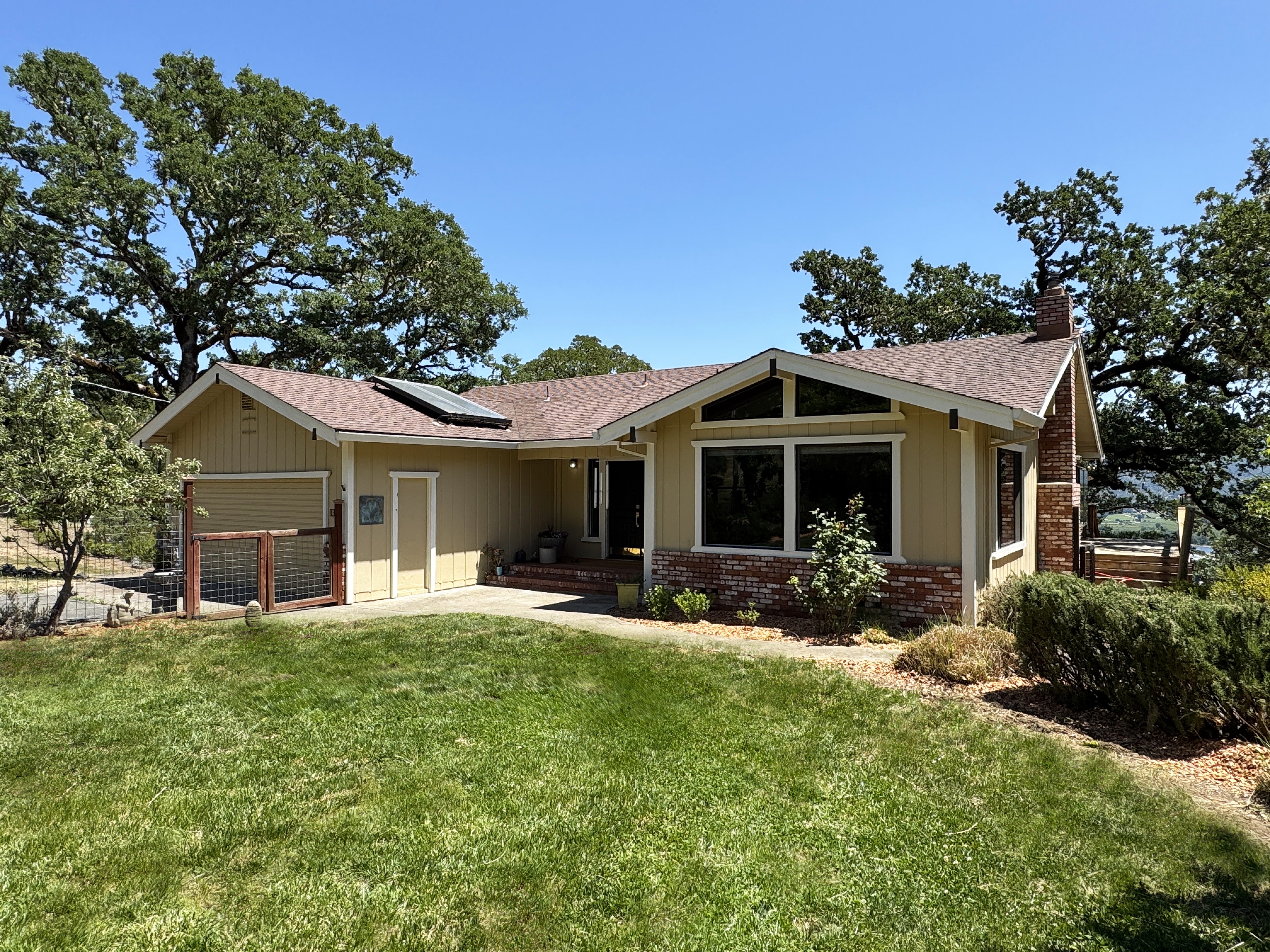 Ukiah, California, 95482, United States, 3 Bedrooms Bedrooms, ,2 BathroomsBathrooms,Residential,For Sale,1879134