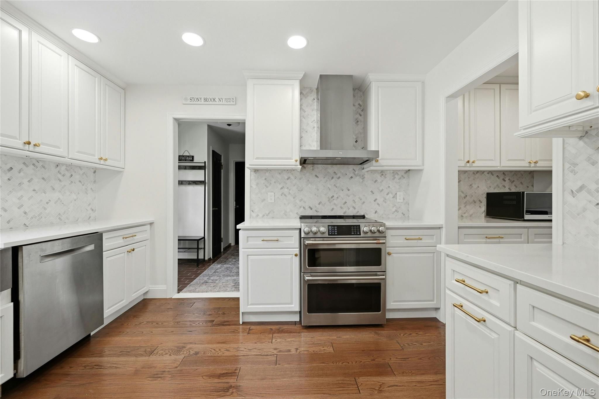  19 Quaker Hill Road, Stony Brook, NY, 11790 - 物件實景