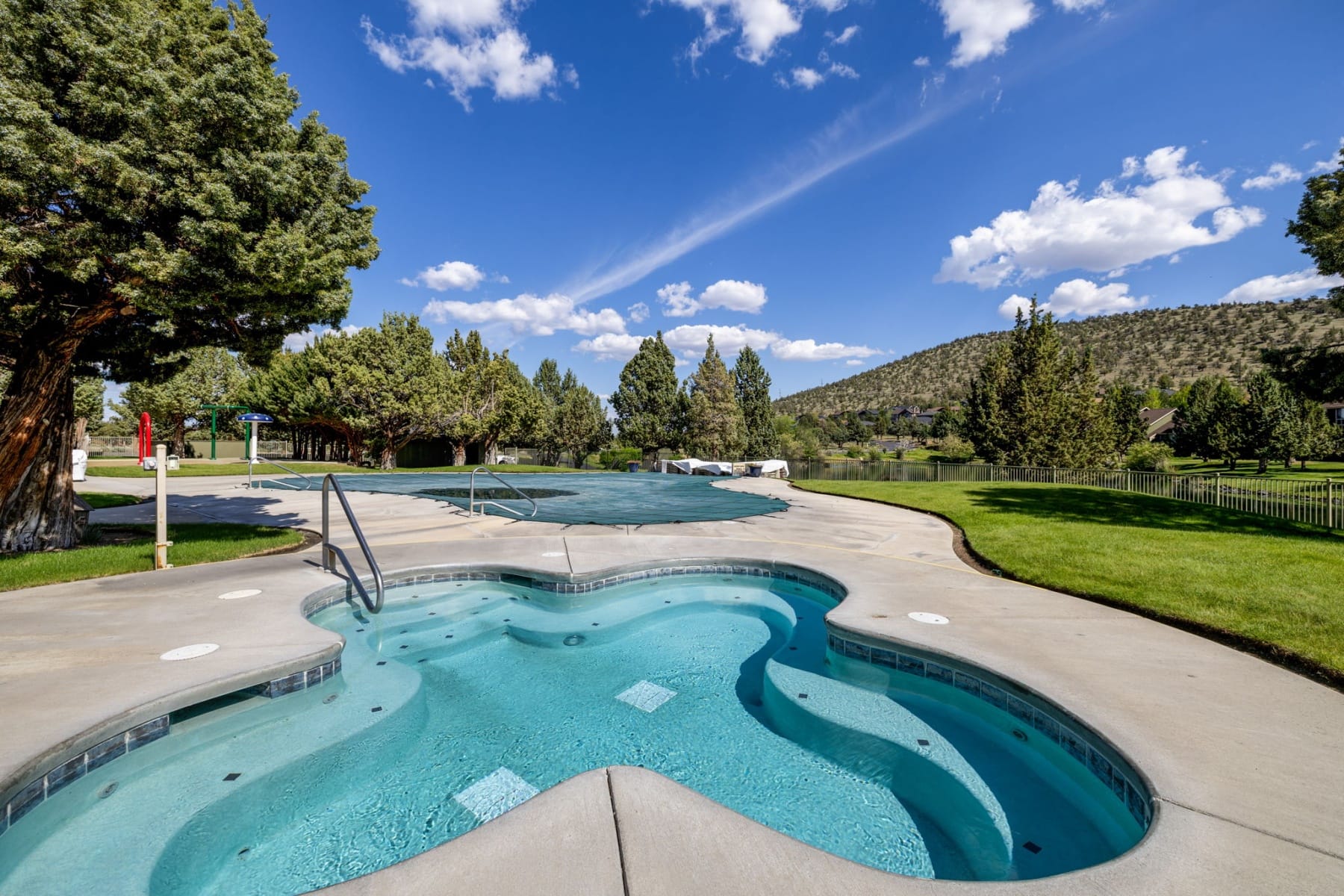 1144 Highland View Loop Redmond, OR 97756 - 物件實景
