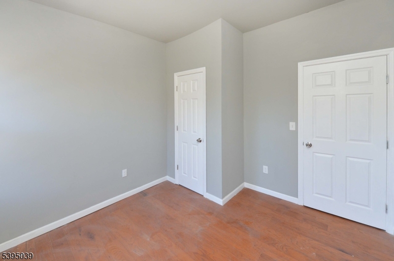 Paterson City, New Jersey, 07504, United States, 10 Bedrooms Bedrooms, ,3 BathroomsBathrooms,Residential,For Sale,1988111