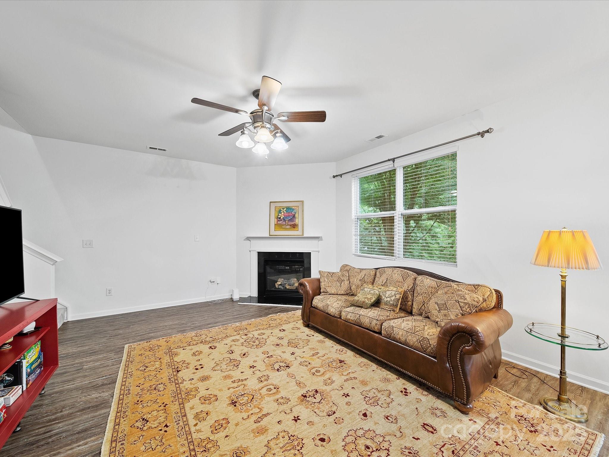 Matthews, North Carolina, 28105, United States, 4 Bedrooms Bedrooms, ,3 BathroomsBathrooms,Residential,For Sale,1865388