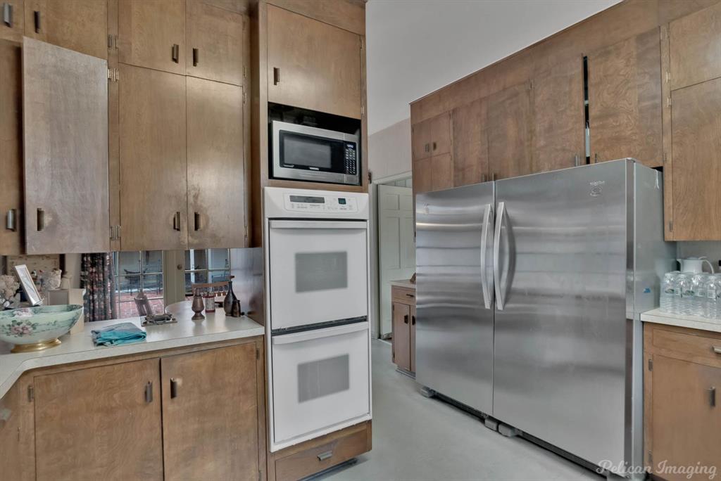 Shreveport, Louisiana, 71106, United States, 5 Bedrooms Bedrooms, ,4 BathroomsBathrooms,Residential,For Sale,1829039