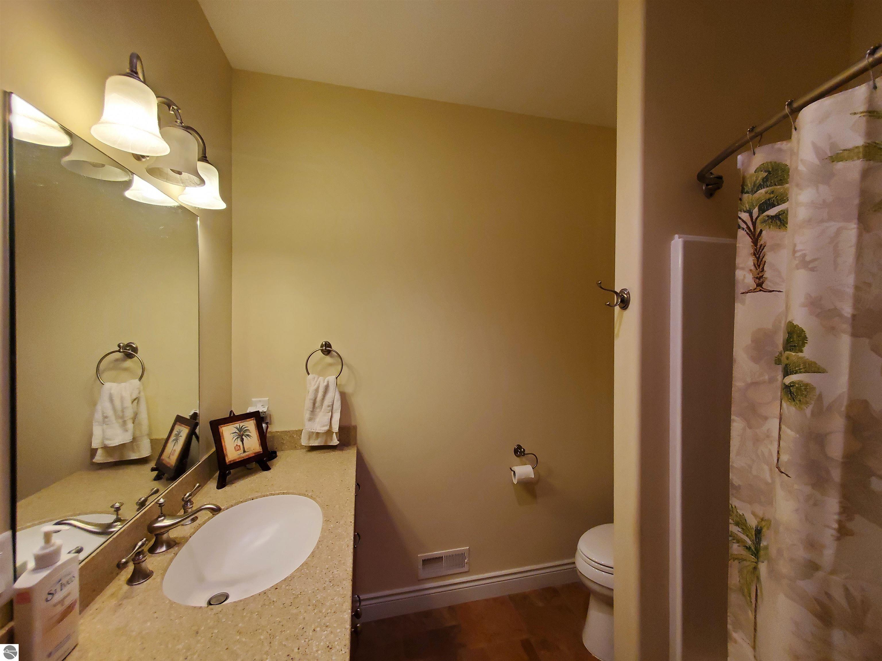 Traverse City, Michigan, 49685, United States, 3 Bedrooms Bedrooms, ,3 BathroomsBathrooms,Residential,For Sale,1940396