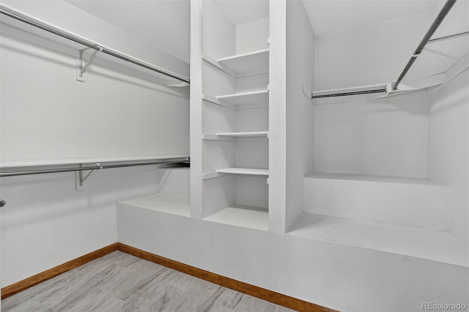 Littleton, Colorado, 80127, United States, 4 Bedrooms Bedrooms, ,3 BathroomsBathrooms,Residential,For Sale,1992155