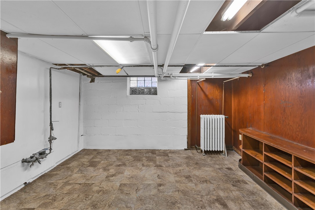 Point Breeze, Pennsylvania, 15208, United States, 4 Bedrooms Bedrooms, ,4 BathroomsBathrooms,Residential,For Sale,1990871