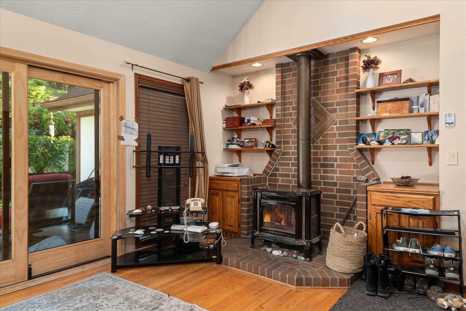 Spokane, Washington, 99208, United States, 5 Bedrooms Bedrooms, ,4 BathroomsBathrooms,Residential,For Sale,1979653