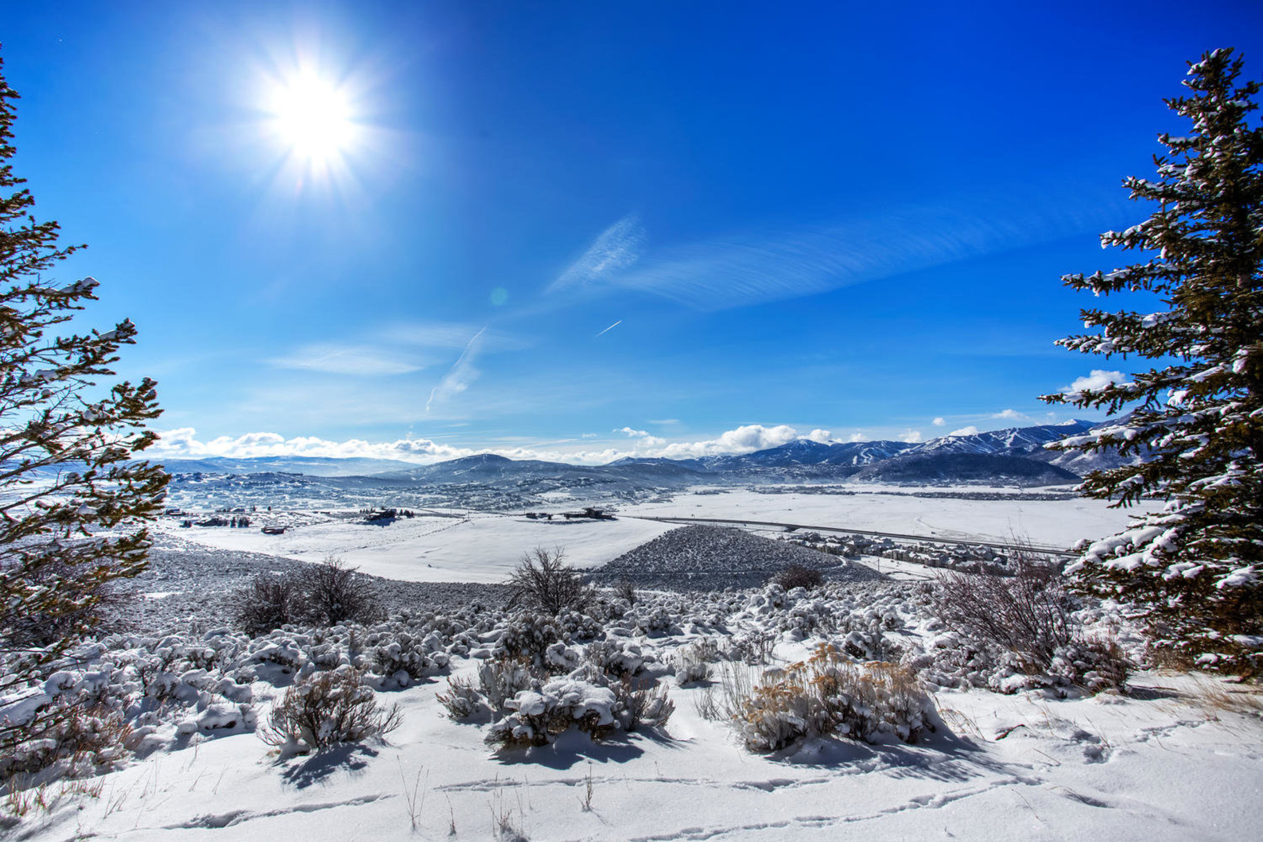  South-facing, Flat Lot on the 4th Green at Glenwild with Ski Resort Views - 物件實景